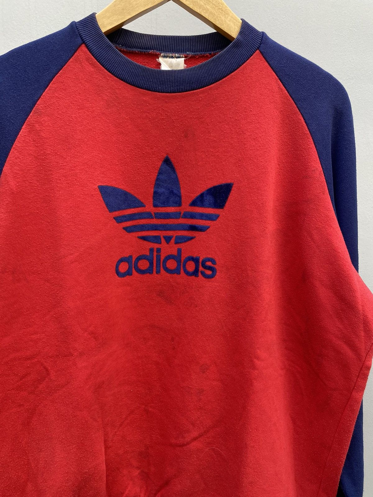 Adidas 1980s Adidas Sweatshirt Velvet Logo Size US L / EU 52-54 / 3 - 3 Thumbnail