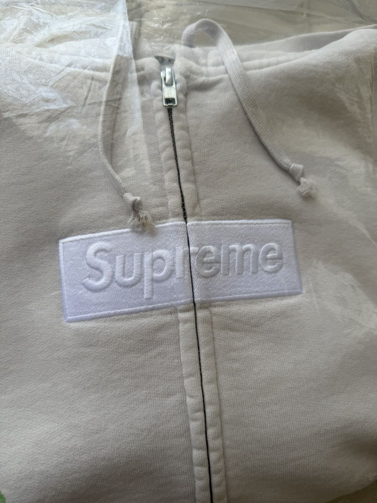 Maison Margiela × Supreme Supreme Maison Margiela MM6 Box Logo Zip Up WHITE M Size US M / EU 48-50 / 2 - 2 Thumbnail