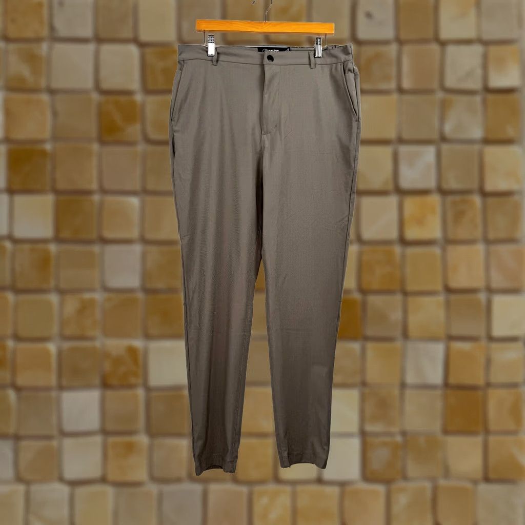 Cuts Cuts Clothing AO Joggers Mens XL Gray Tapered Leg Performance Drawstring? (Note: Original includes Elastic Waist, Flat Front, Zip, Polyester) Size US 34 / EU 50 - 1 Thumbnail