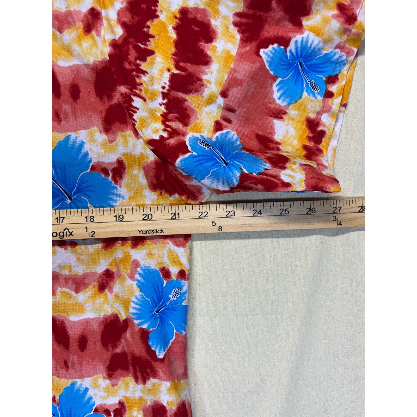 The Unbranded Brand Laleela Hawaiian Floral Shirt Mens Medium Blue Red Button Up Size US M / EU 48-50 / 2 - 4 Thumbnail