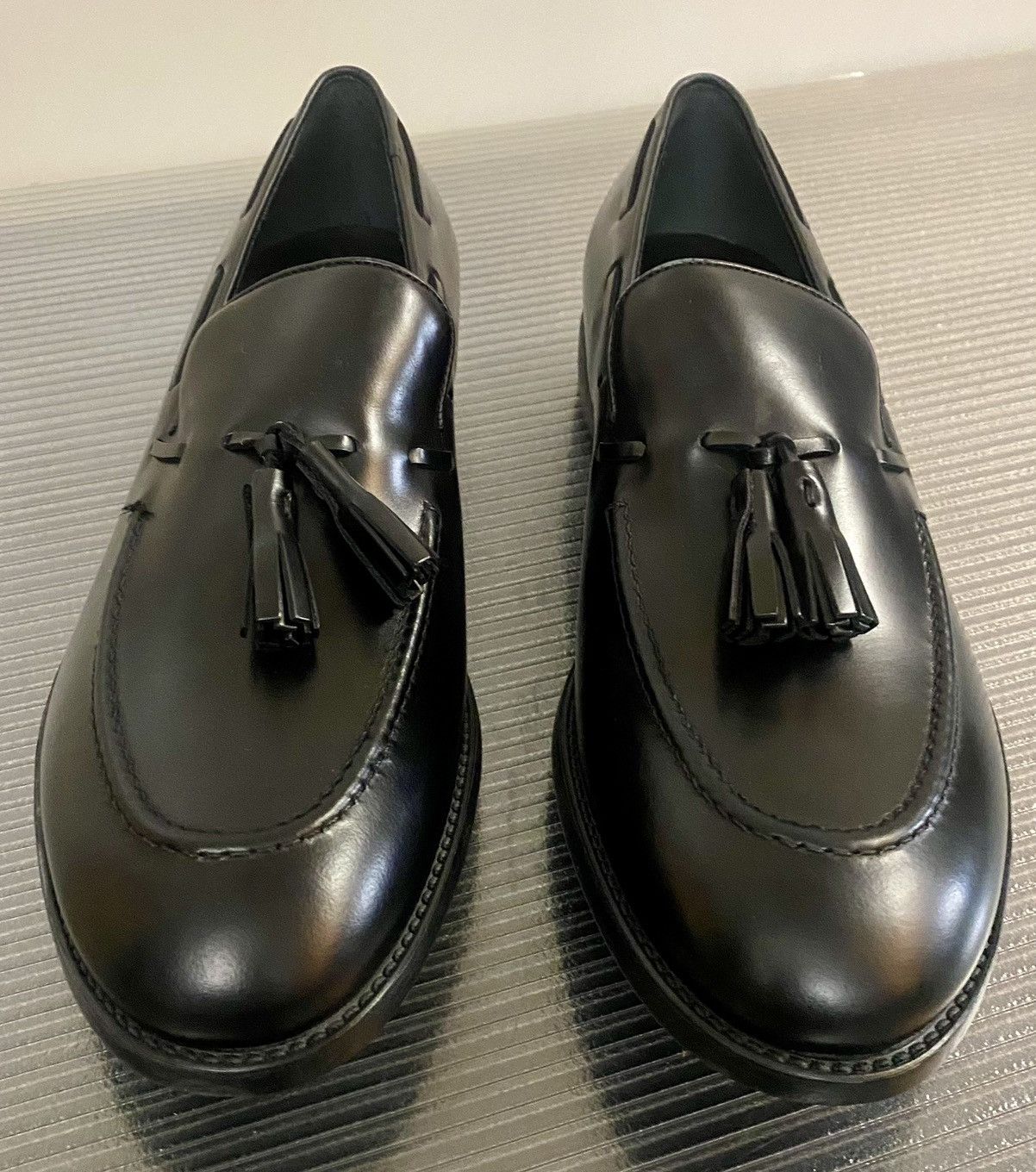 Salvatore Ferragamo Ferragamo 🇮🇹 black calf Sasha tassel loafer 10.5 EE NEW Size US 10.5 / EU 43-44 - 1 Thumbnail