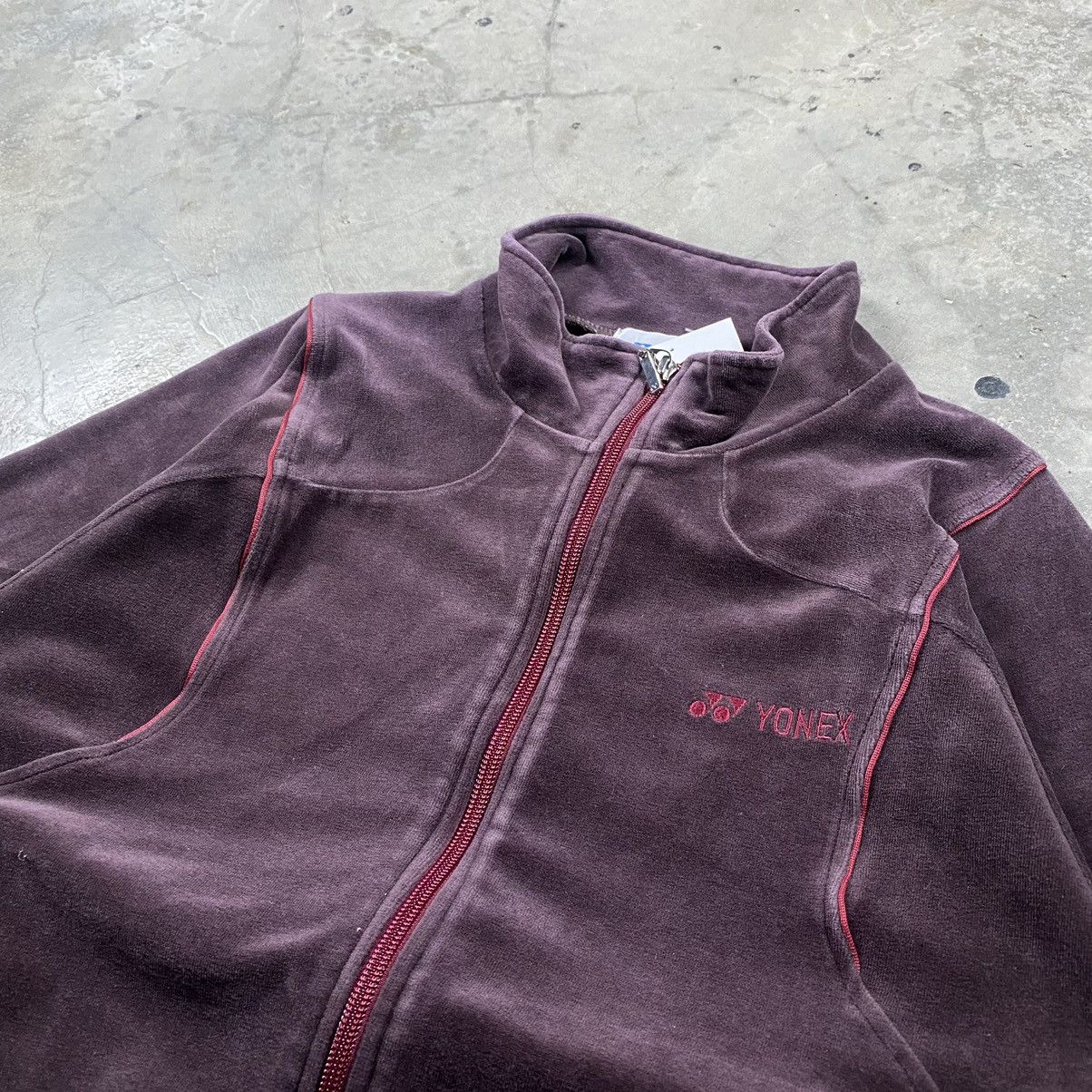Japanese Brand × Vintage y2k Yonex Japan Velvet Zip Up Sweater Jacket Size S / US 4 / IT 40 - 2 Thumbnail
