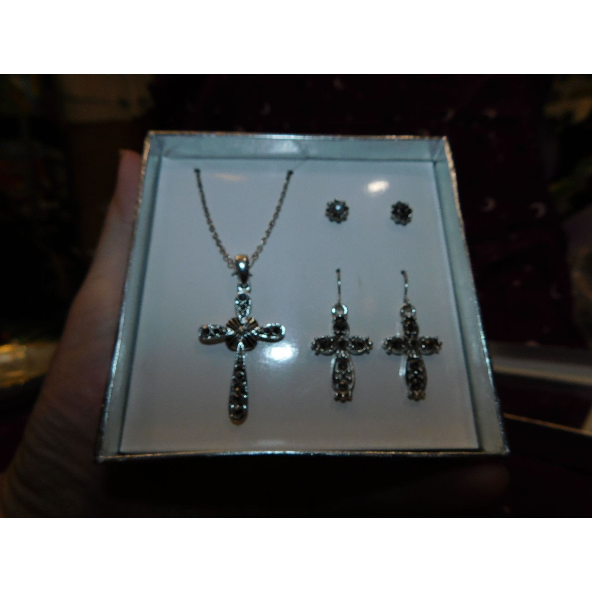 Other Religious Silver Tone Rhinestone Cross Jewelry Set Size ONE SIZE - 7 Thumbnail