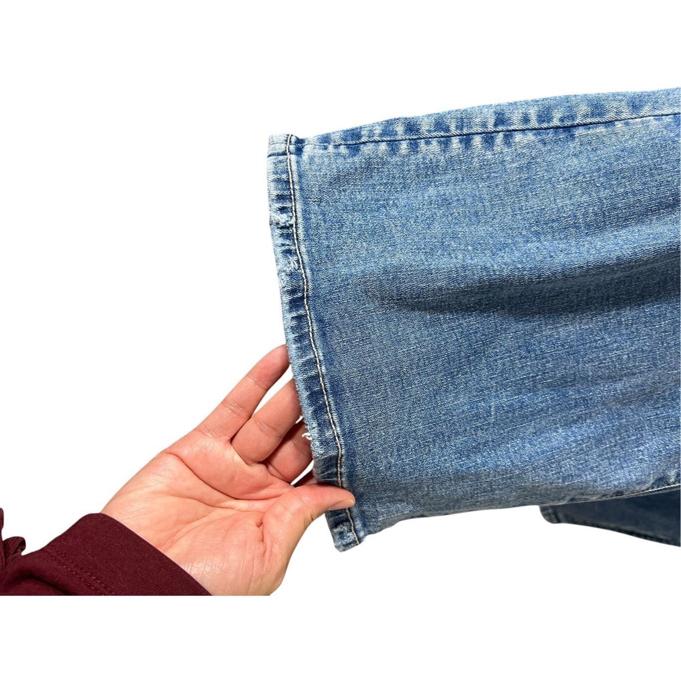 American Eagle Outfitters American Eagle Curvy Super High Rise Flare Distressed Jeans Size 28" / US 6 / IT 42 - 4 Thumbnail