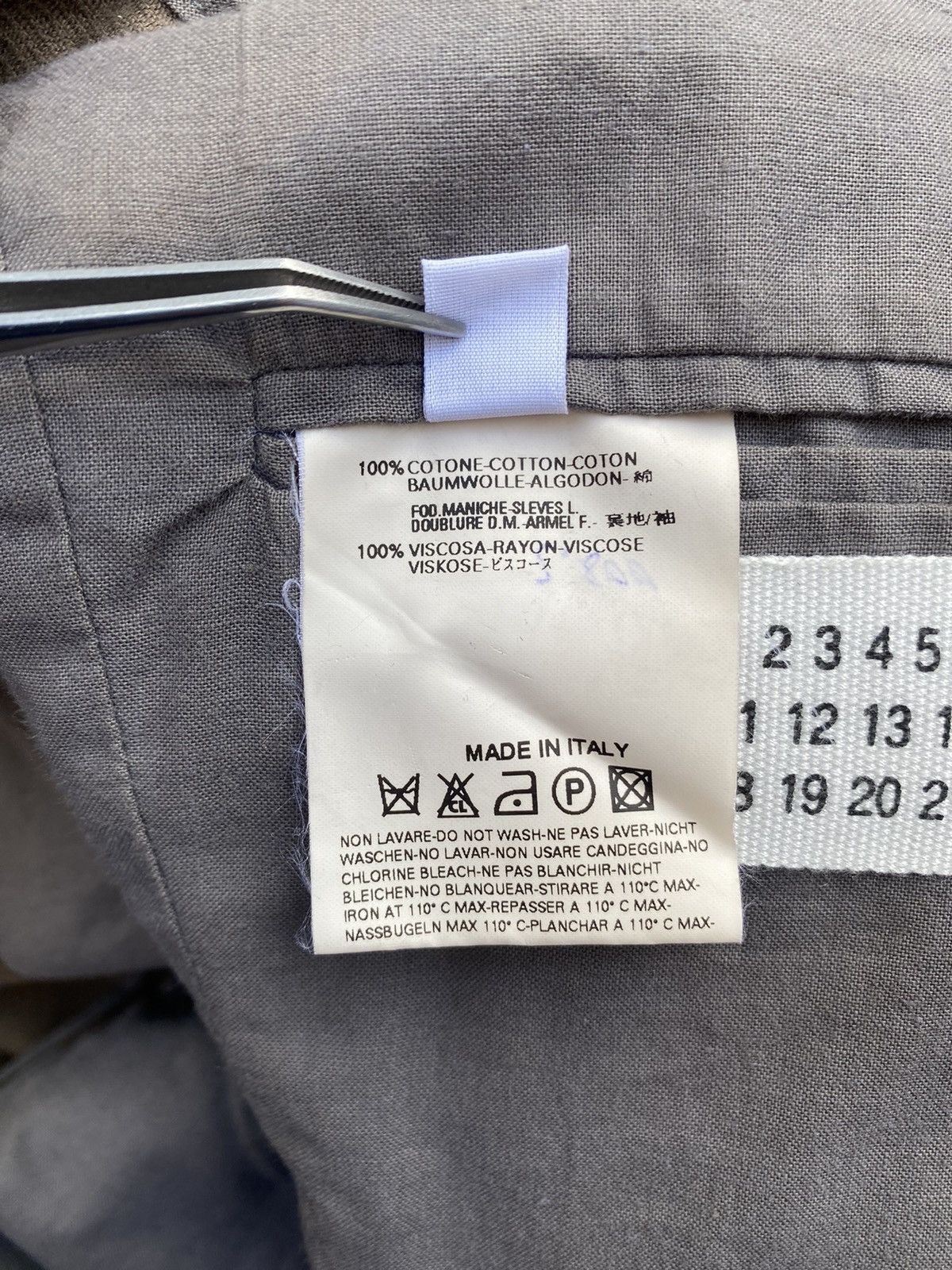 Maison Margiela Archive! S/S 2002 Maison Margiela- Campaign Corduroy Blazer Size US M / EU 48-50 / 2 - 21 Thumbnail