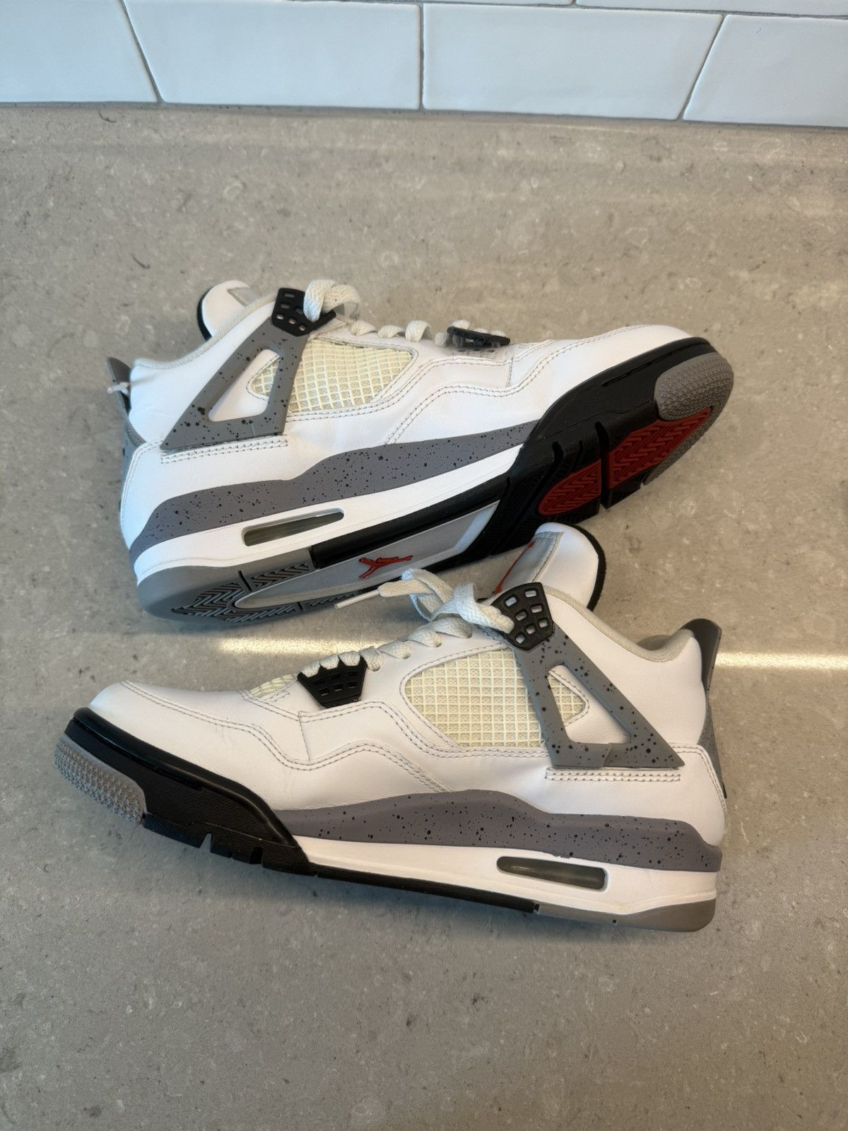 Jordan Brand Size 7.5 - Nike Air Jordan Retro 4 White Cement Size US 7.5 / EU 40-41 - 2 Thumbnail