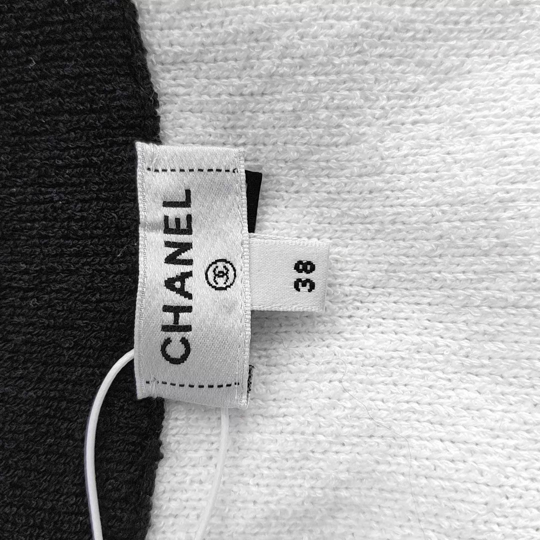 Chanel Chanel Women's Dress Size 38 Z Size S / US 4 / IT 40 - 2 Thumbnail