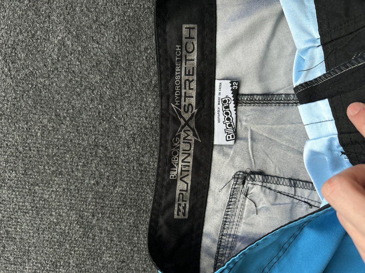 Billabong 🚨RARE BILLABONG BIG LOGO SWIMM SHORTS Y2K SURF VINTAGE Size US 32 / EU 48 - 8 Thumbnail