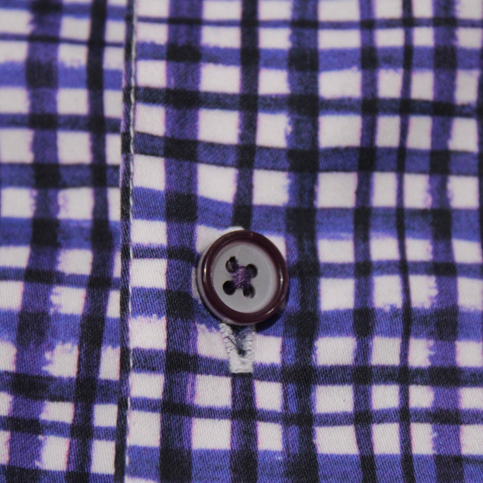 Robert Graham Robert Graham New with tags Shirt Size M US In Purple Size US M / EU 48-50 / 2 - 7 Thumbnail