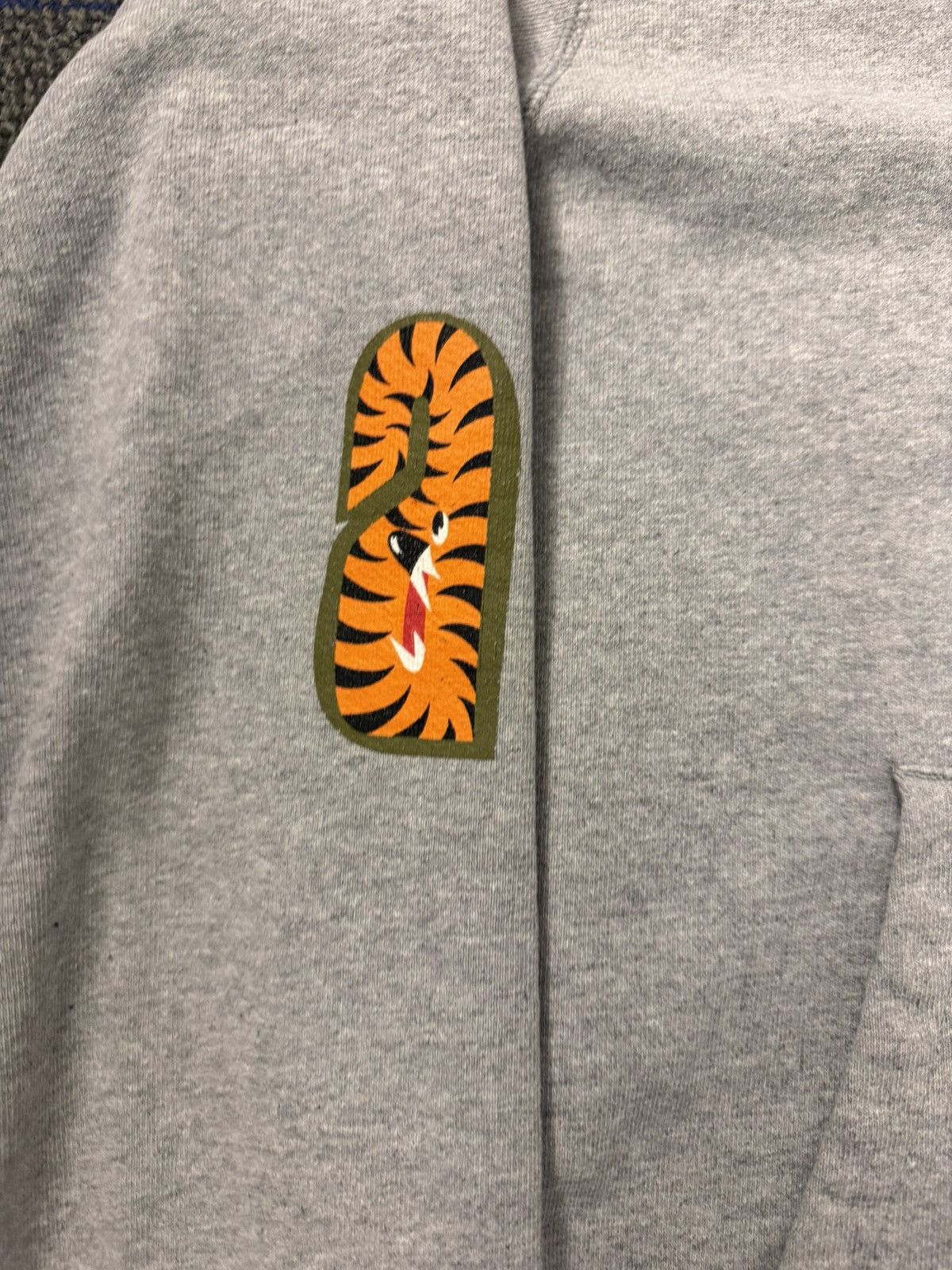 Bape BAPE Grey 1st Camo ABC Split Sleeve Chenille WGM Zip Up Size US L / EU 52-54 / 3 - 6 Thumbnail