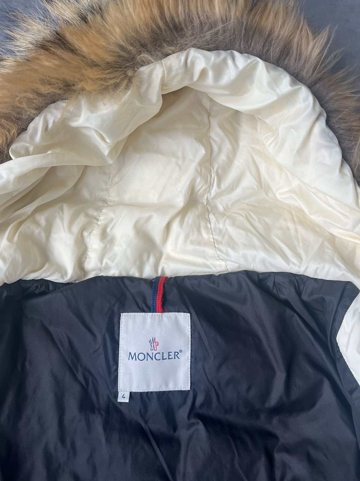 Moncler Moncler Fur Hood Puffer Jacket Size US L / EU 52-54 / 3 - 14 Thumbnail