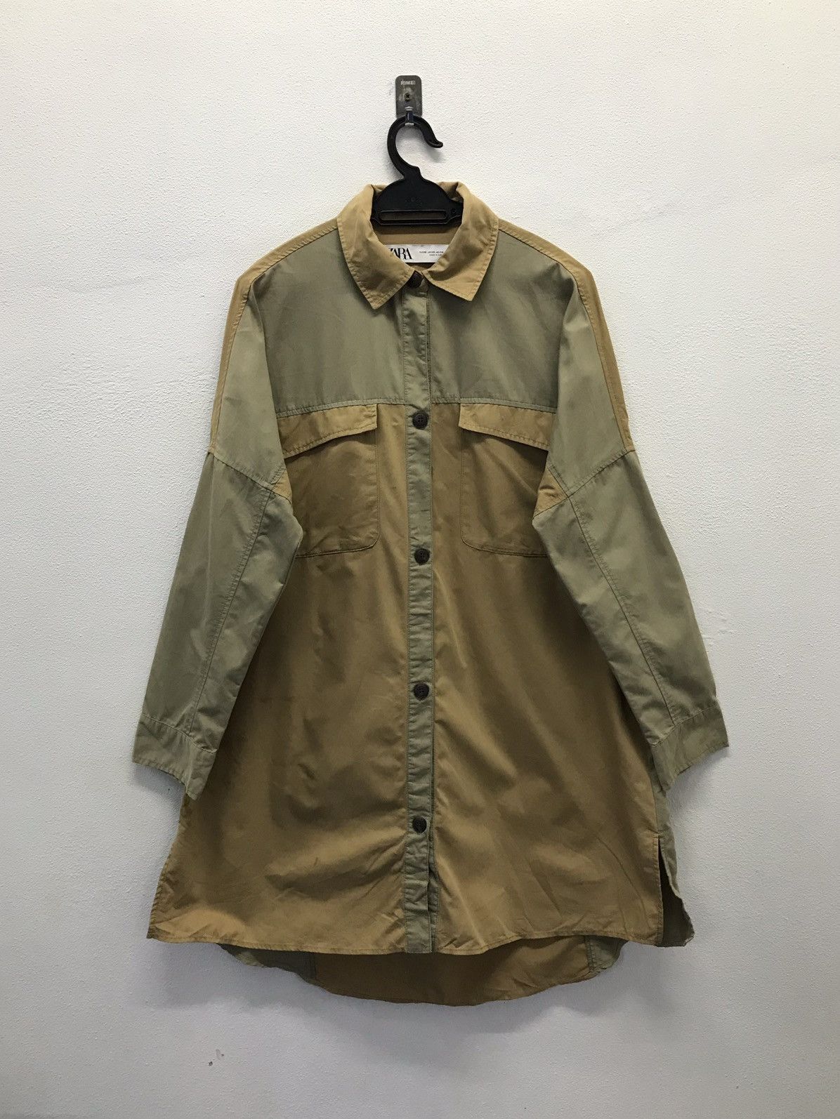 Zara ZARA LONG SHIRT BUTTON UPS Size US XS / EU 42 / 0 - 1 Thumbnail