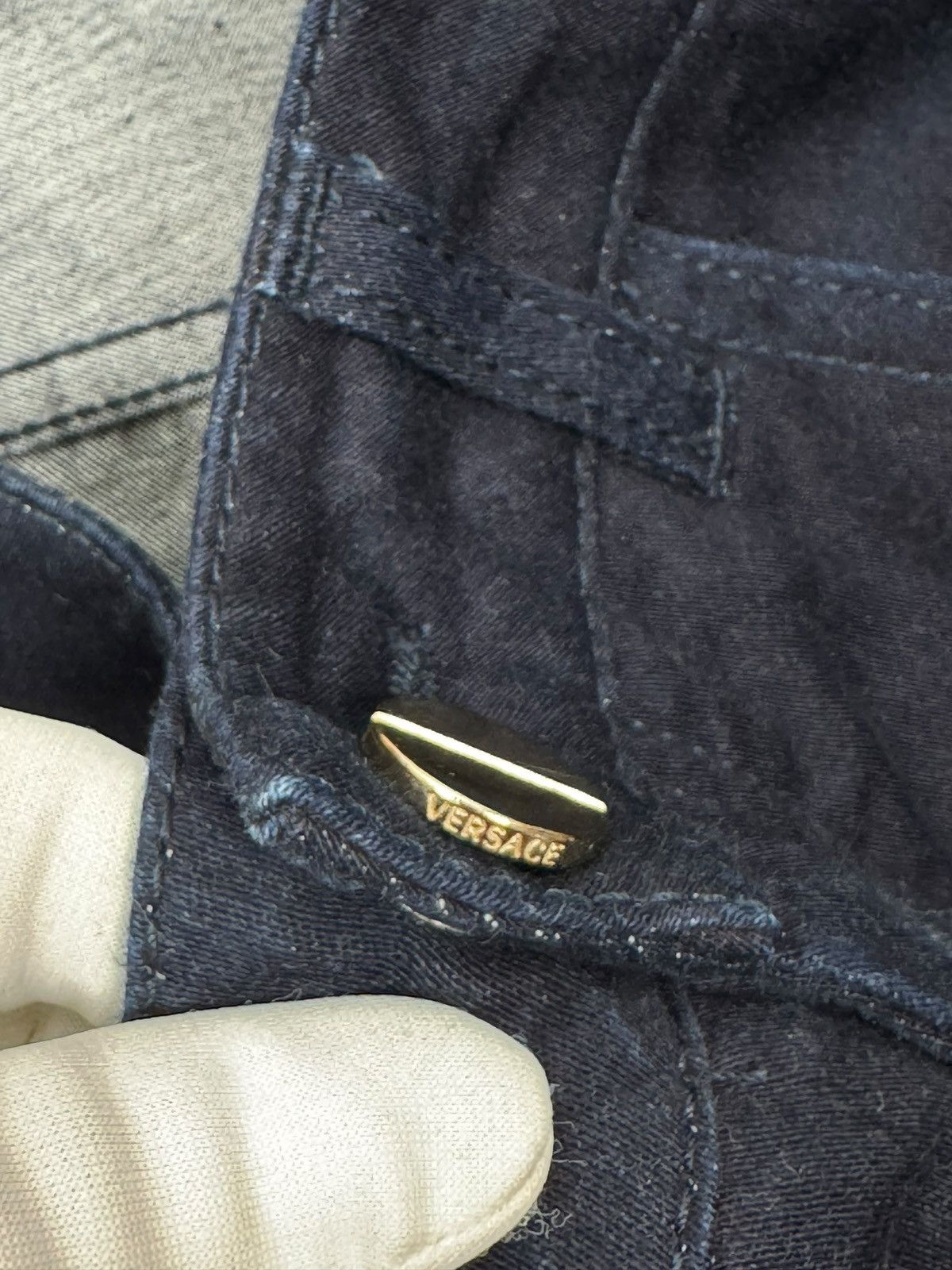 Versace Gianni Versace Couture Dark Blue Jeans Bootcut size 27 Size 27" / US 4 / IT 40 - 13 Thumbnail