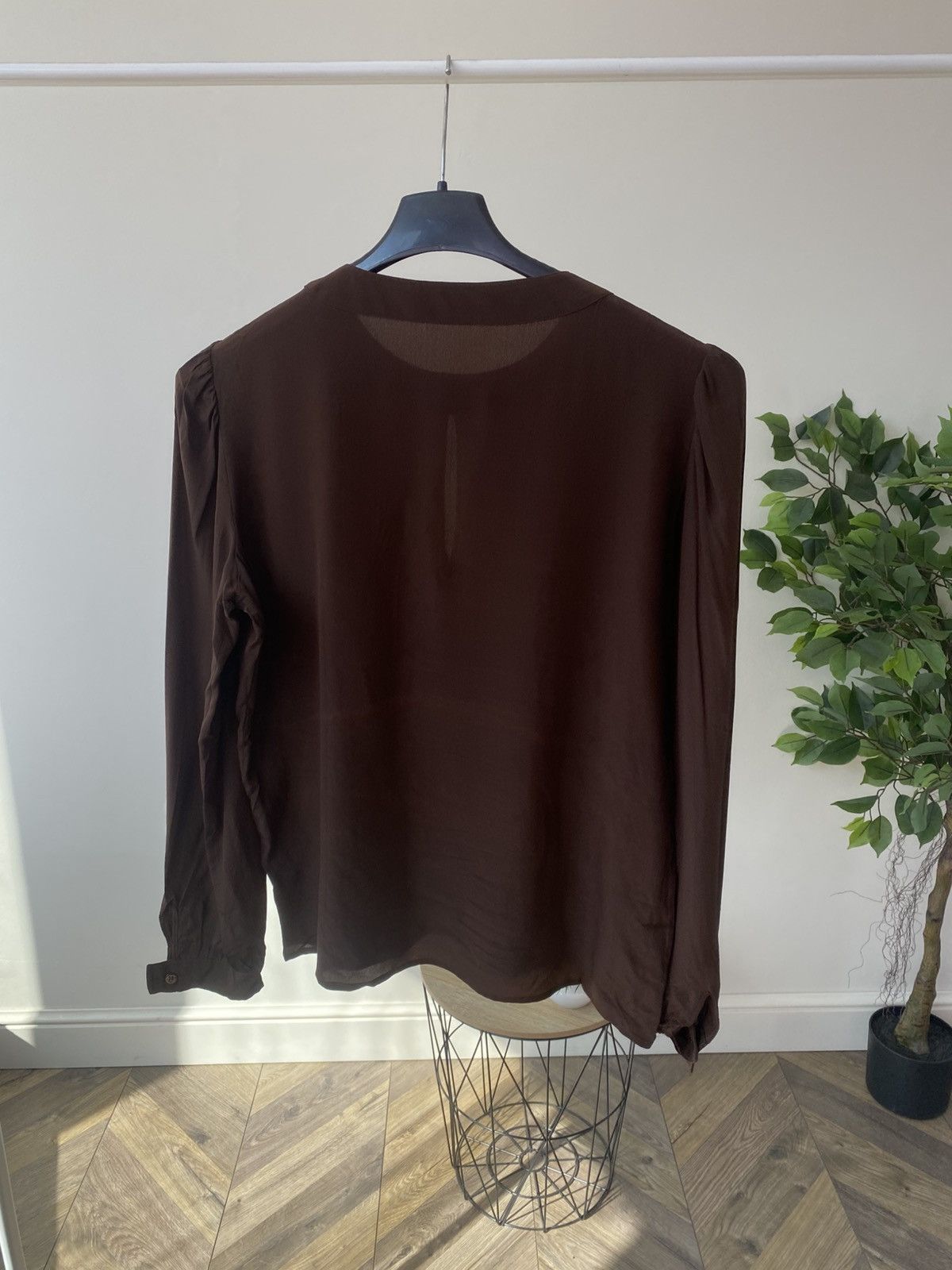 Valentino Vintage Valentino women's blouse Size M / US 6-8 / IT 42-44 - 9 Thumbnail