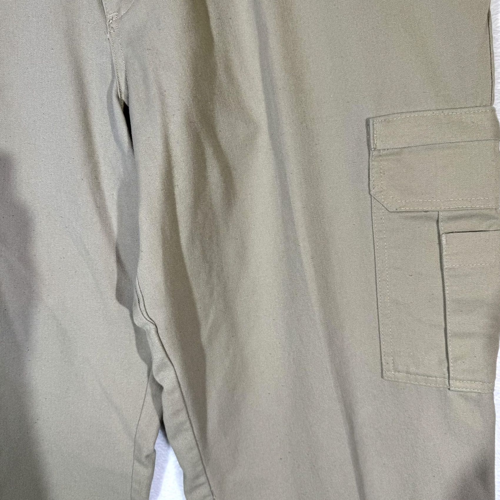Dickies Dickies Cargo Pants Mens 42x32 Khaki Utility Workwear Pockets Polyester Blend Beige Workwear Dickies Mens Cargo Pants 42x32 Size US 42 / EU 58 - 5 Thumbnail