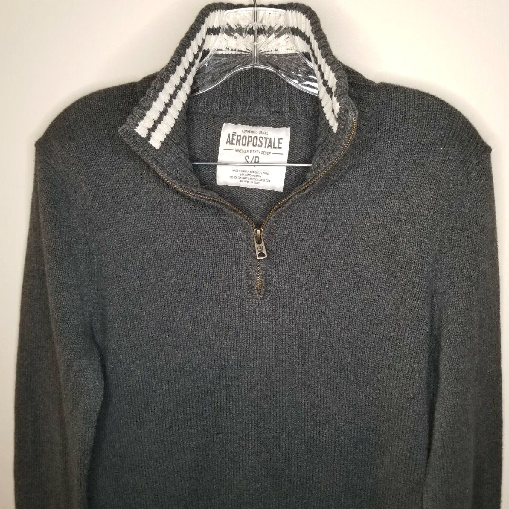 Vintage Aeropostale Mens Gray 1/4 Zip Pullover Sweater Size Small Size US S / EU 44-46 / 1 - 2 Thumbnail