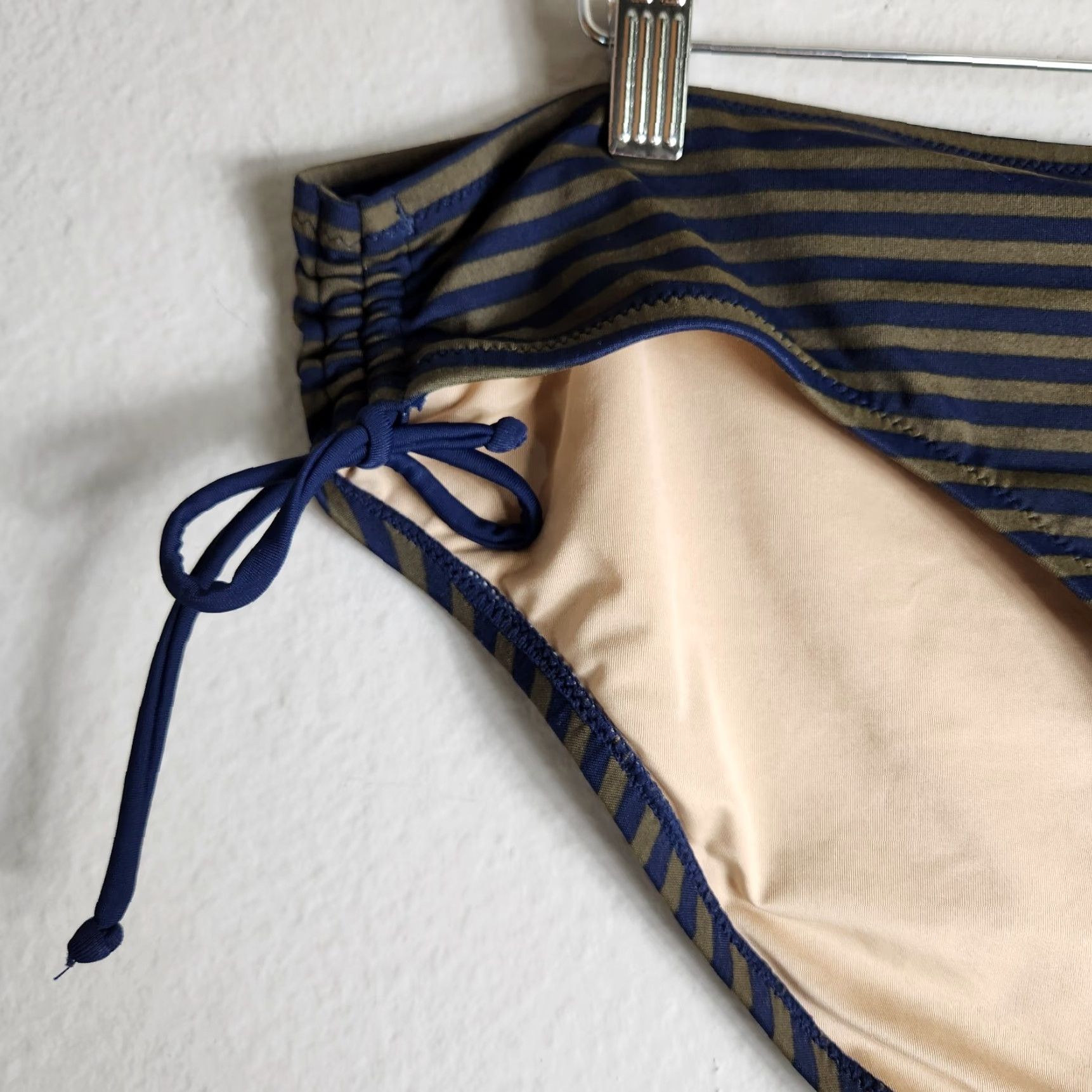 J.Crew J.CREW Bikini Swim Bottoms Womens Olive/Navy Striped XL Ruched Ties Lined Mid Rise Beach Classic Preppy Bottoms Womens Size ONE SIZE - 2 Thumbnail
