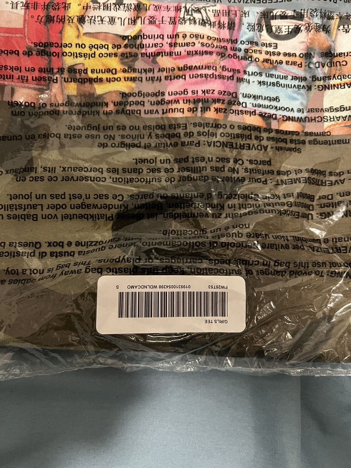 Supreme Supreme Girls Tee Camo Size Small Size US S / EU 44-46 / 1 - 3 Thumbnail