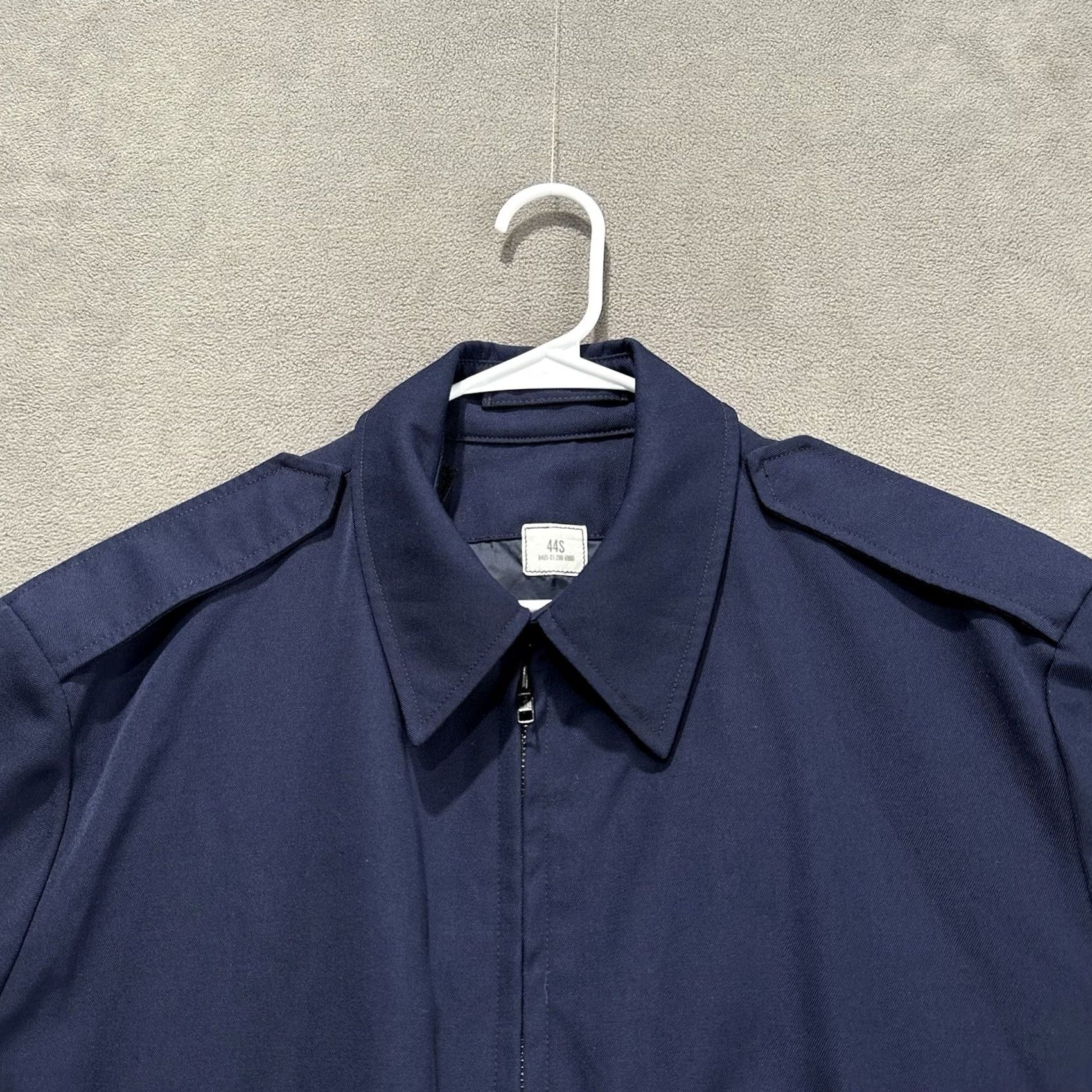 Vintage Vintage US Military Jacket Men 44S Navy Uniform Lightweight Removable Liner 90s Size US S / EU 44-46 / 1 - 6 Thumbnail