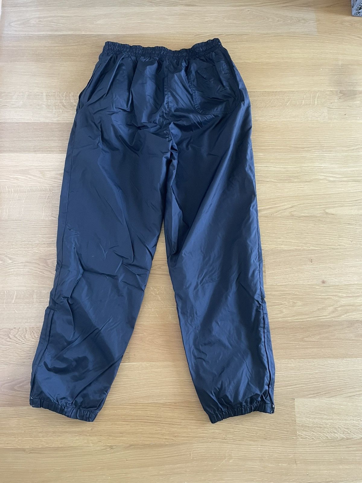 Fila vintage navy fila trackpants Size US 35 - 4 Thumbnail