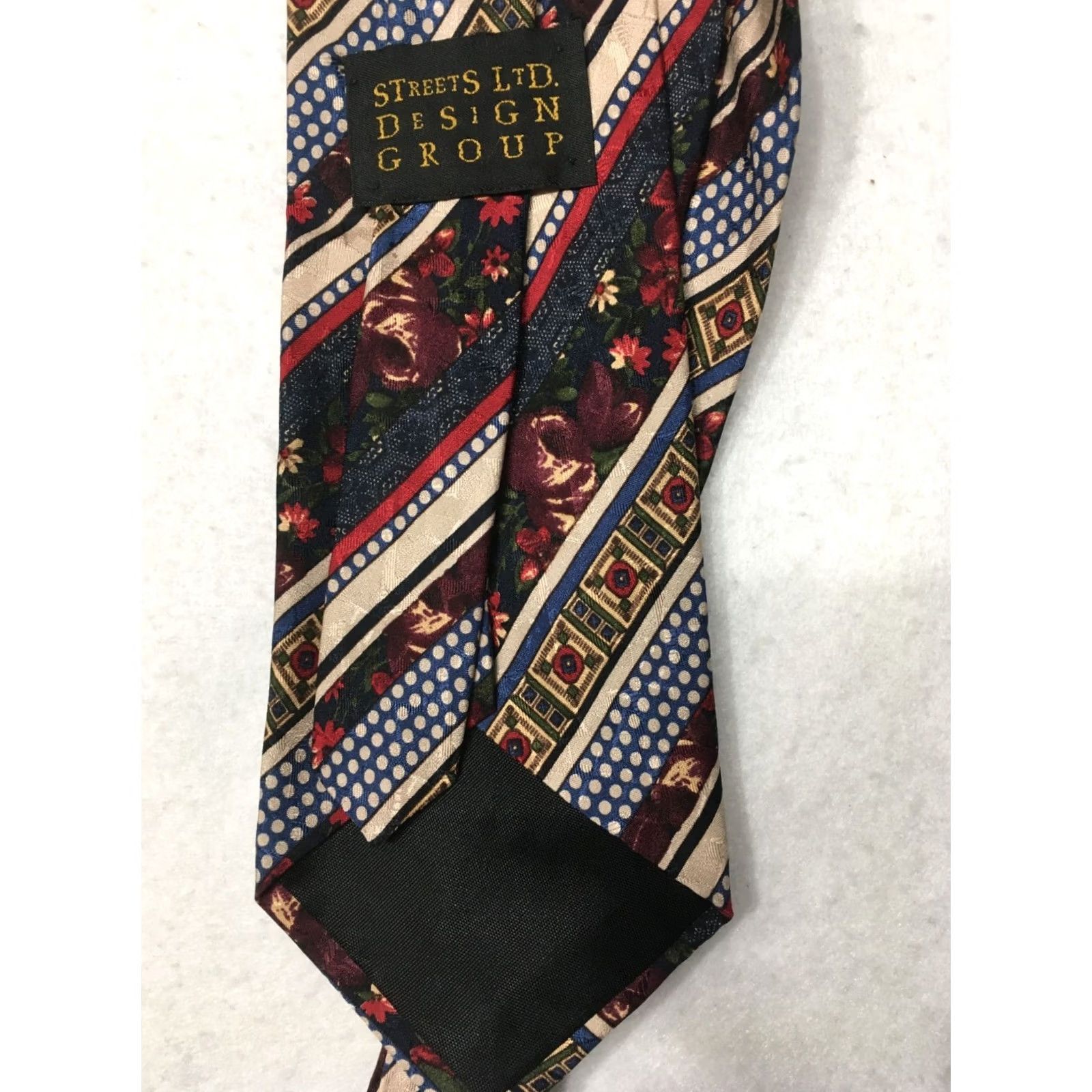Vintage VINTAGE streets ltd. design Tie Blue w/ Red Floral Geometric 3-" W Silk Mens Size ONE SIZE - 3 Thumbnail