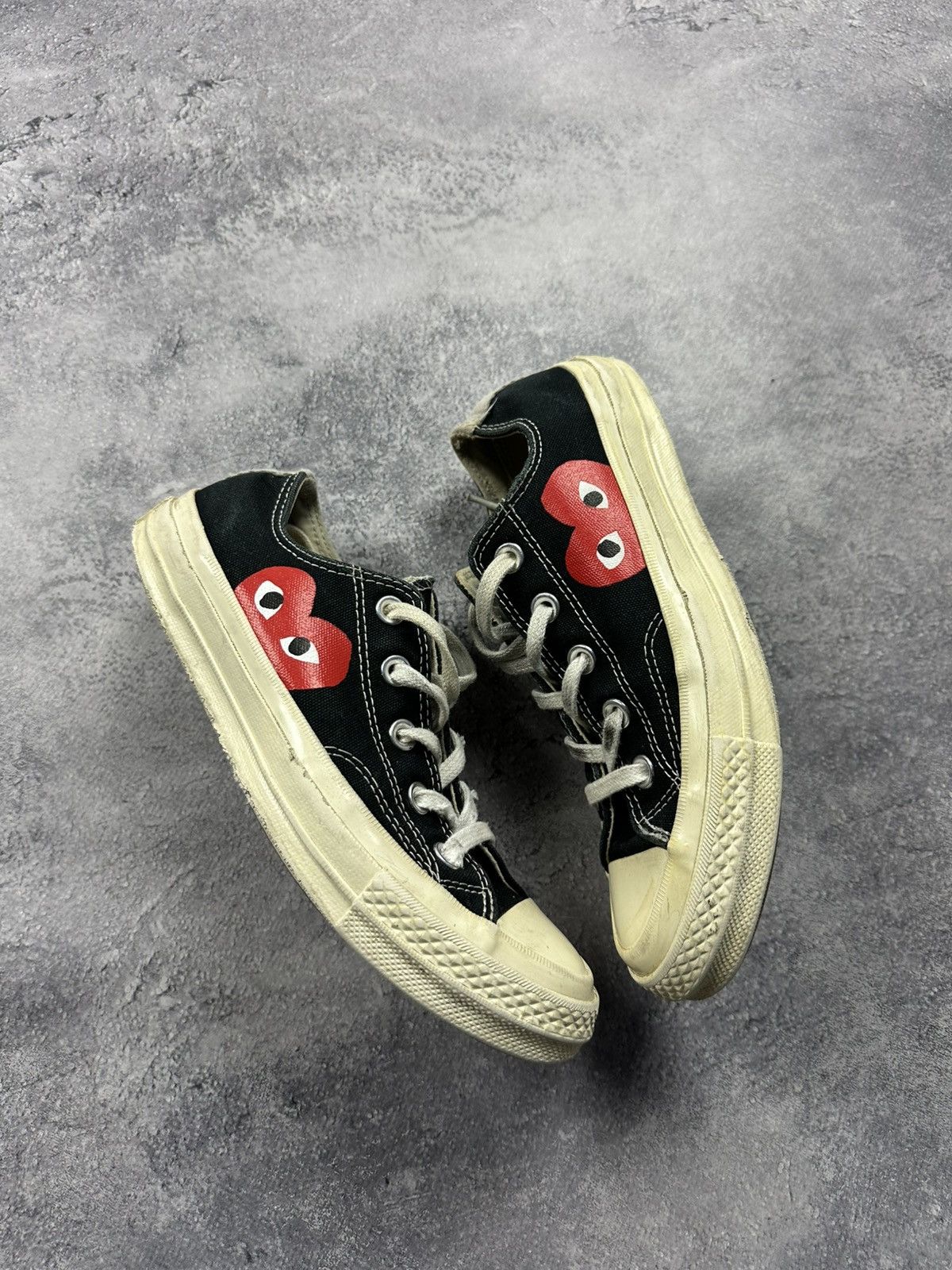 Comme des Garcons PLAY × Converse Comme des Garcons Converse Play Black Low Top Sneakers Size US 6 / IT 36 - 2 Thumbnail