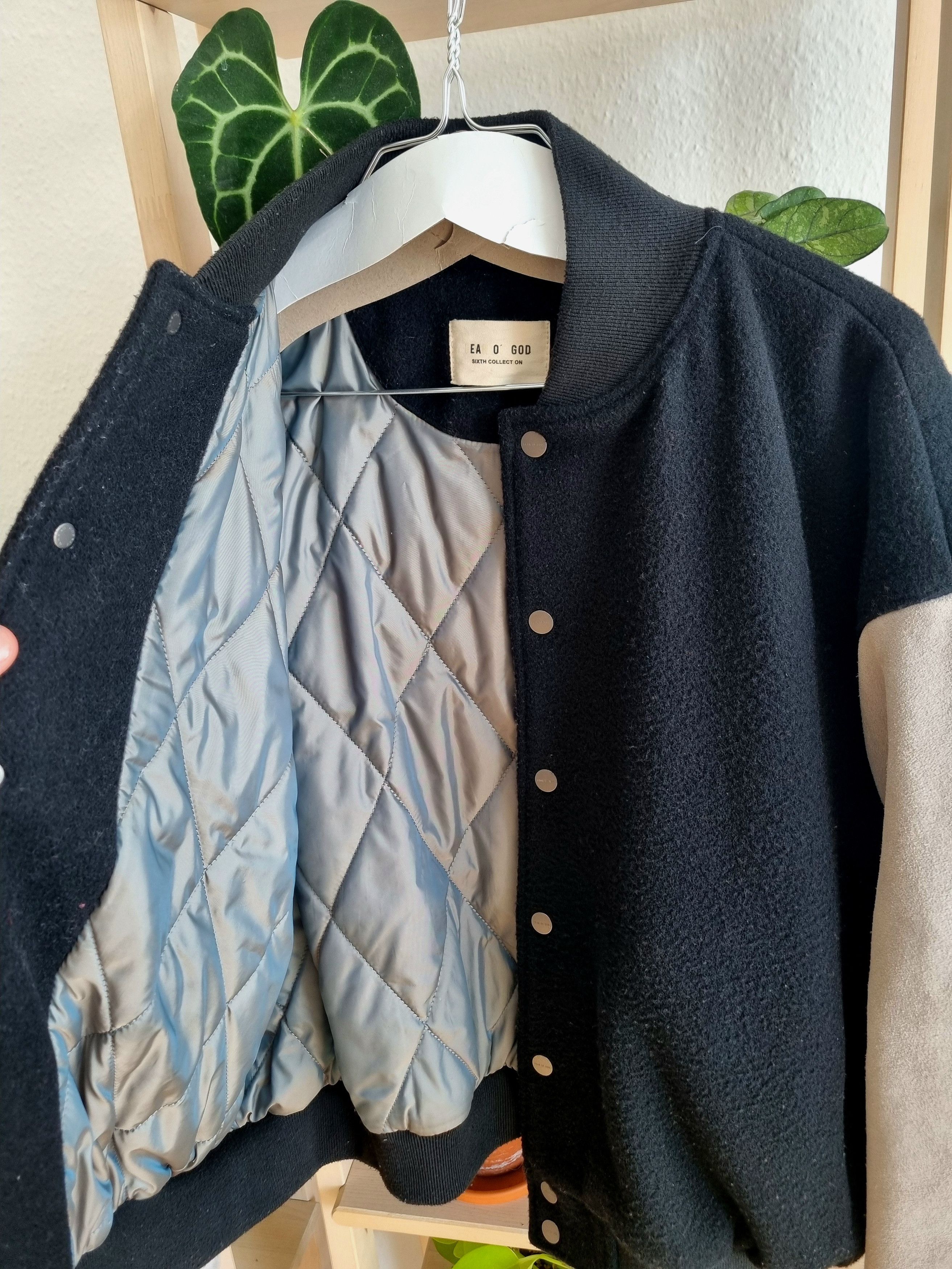 Fear of God Fear of god varsity jacket sixth collection Size US S / EU 44-46 / 1 - 17 Thumbnail