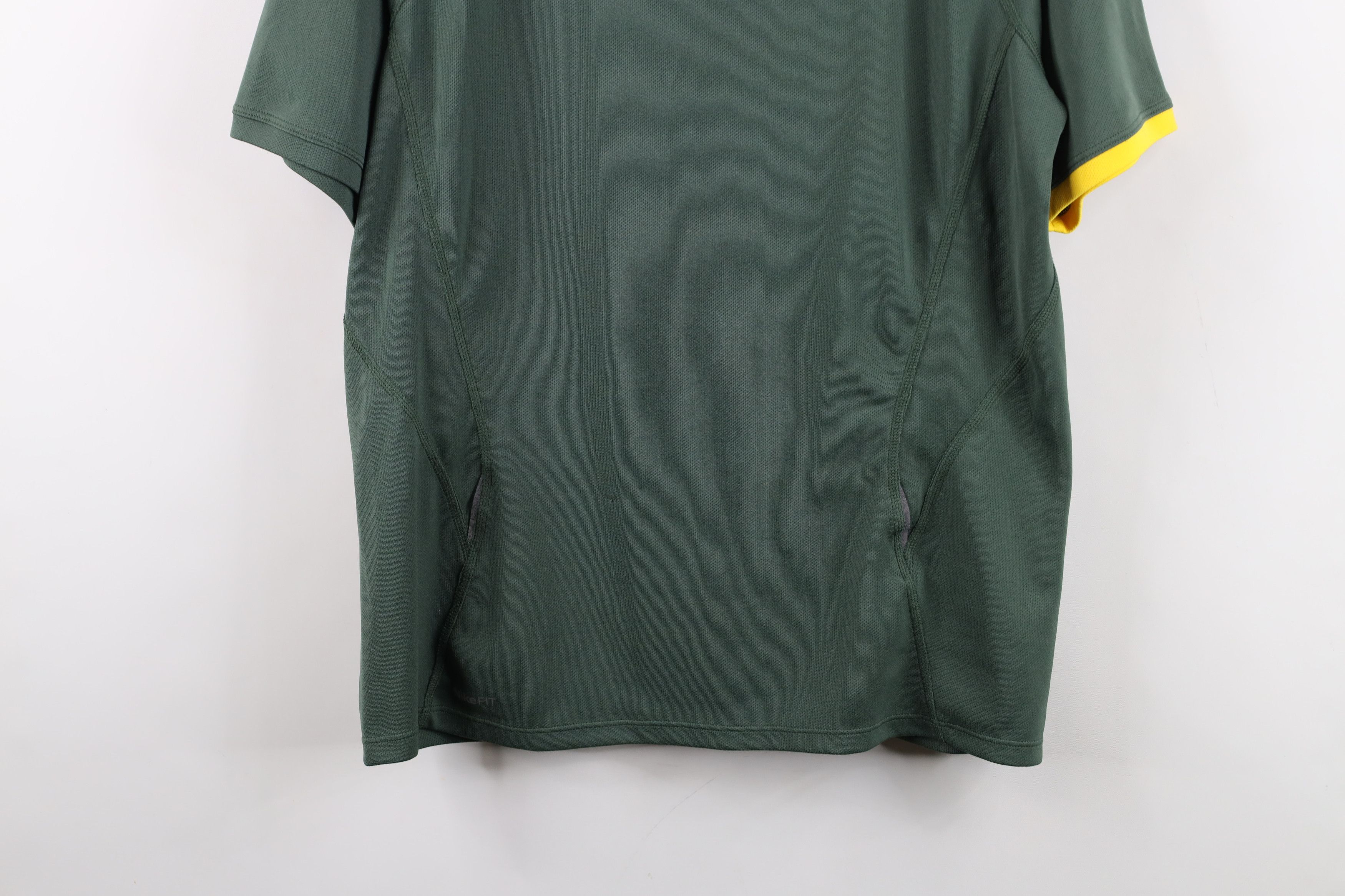 Nike Vintage Nike Livestrong Armstrong Knit Reflective T-Shirt Size US M / EU 48-50 / 2 - 3 Thumbnail