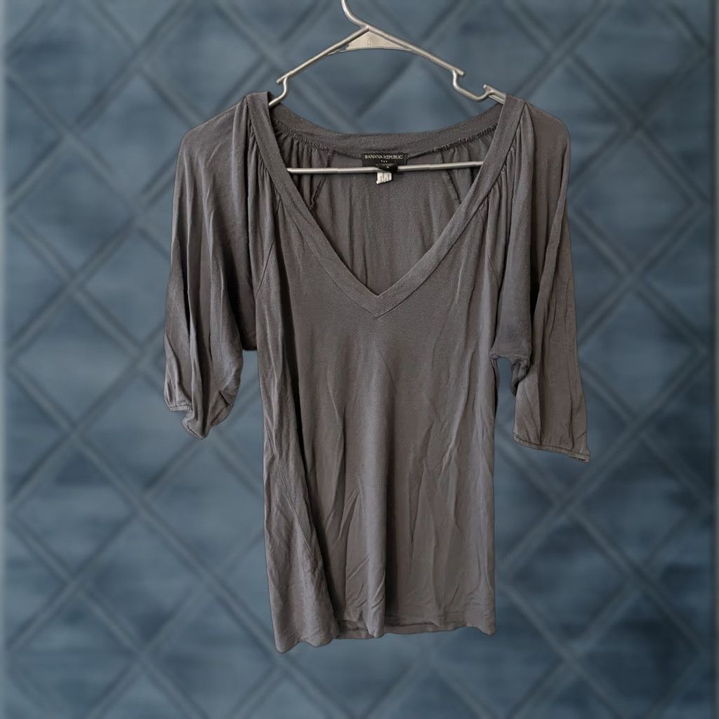 Banana Republic VINTAGE Banana Republic Blouse Womens M Gray Stretch V Neck Modal Capsule Boho Y2K Size M / US 6-8 / IT 42-44 - 1 Thumbnail