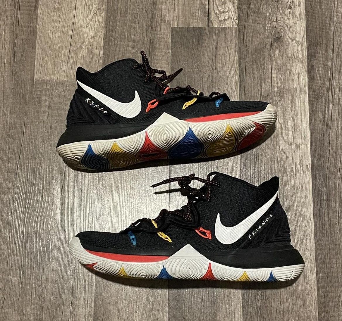 Nike Nike Kyrie 5 "Friends" Size US 10 / EU 43 - 1 Thumbnail