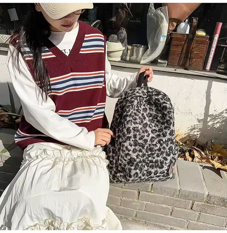 Japanese Brand Plush Leopard Print Backpack Size ONE SIZE - 3 Thumbnail