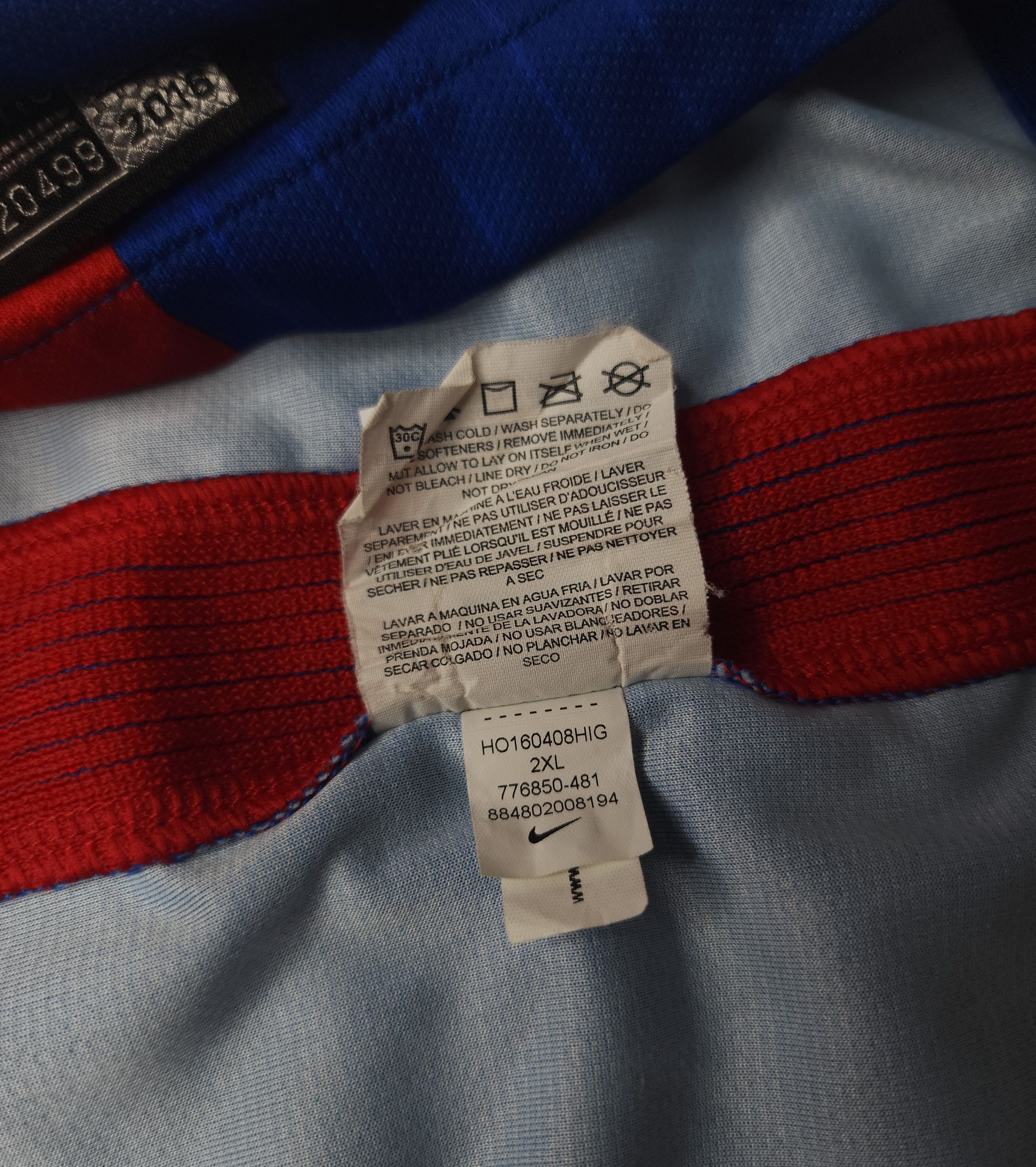 Nike Nike F.C. Barcelona 2016 home jersey Size US XXL / EU 58 / 5 - 7 Thumbnail