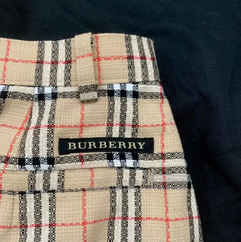 Burberry Burberry Khaki Plaid Women's Casual Pants. Size 23" - 5 Thumbnail