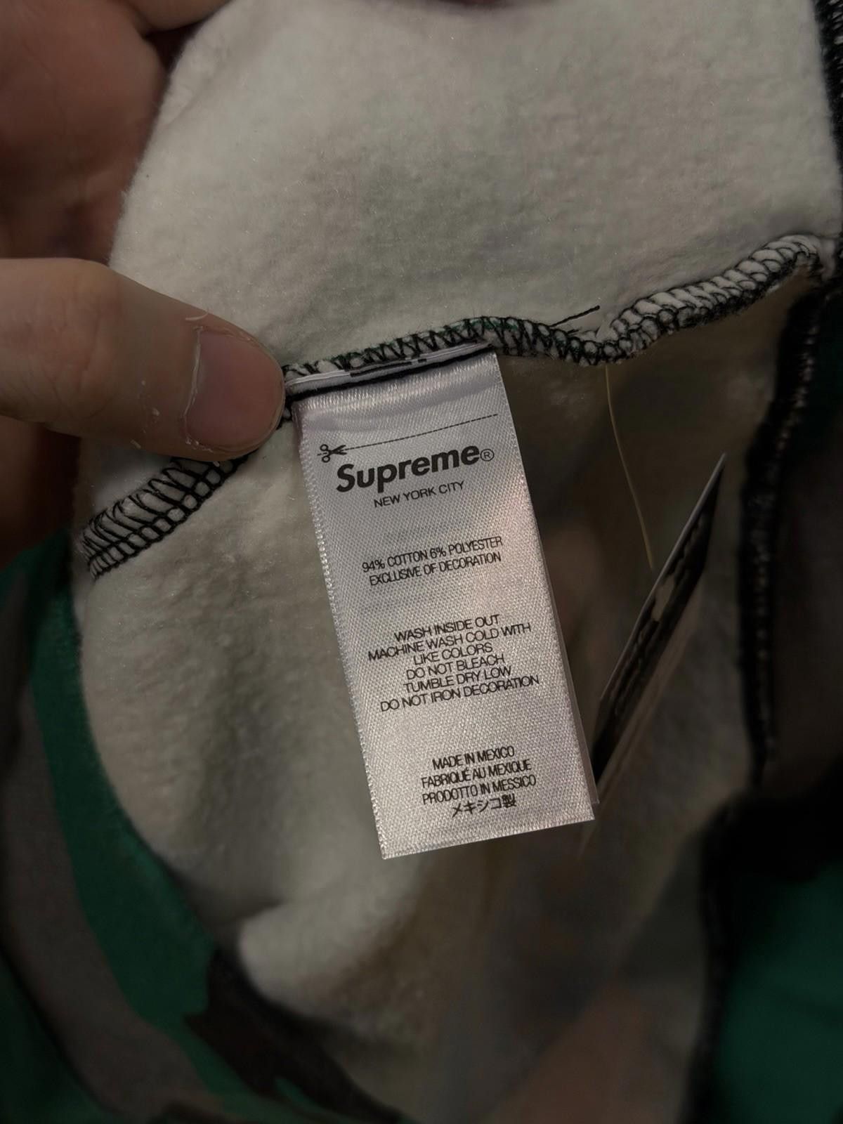 Supreme Supreme Size Small Zip Up Hooded Camo Sweatshirt Small Logo Size US S / EU 44-46 / 1 - 12 Thumbnail