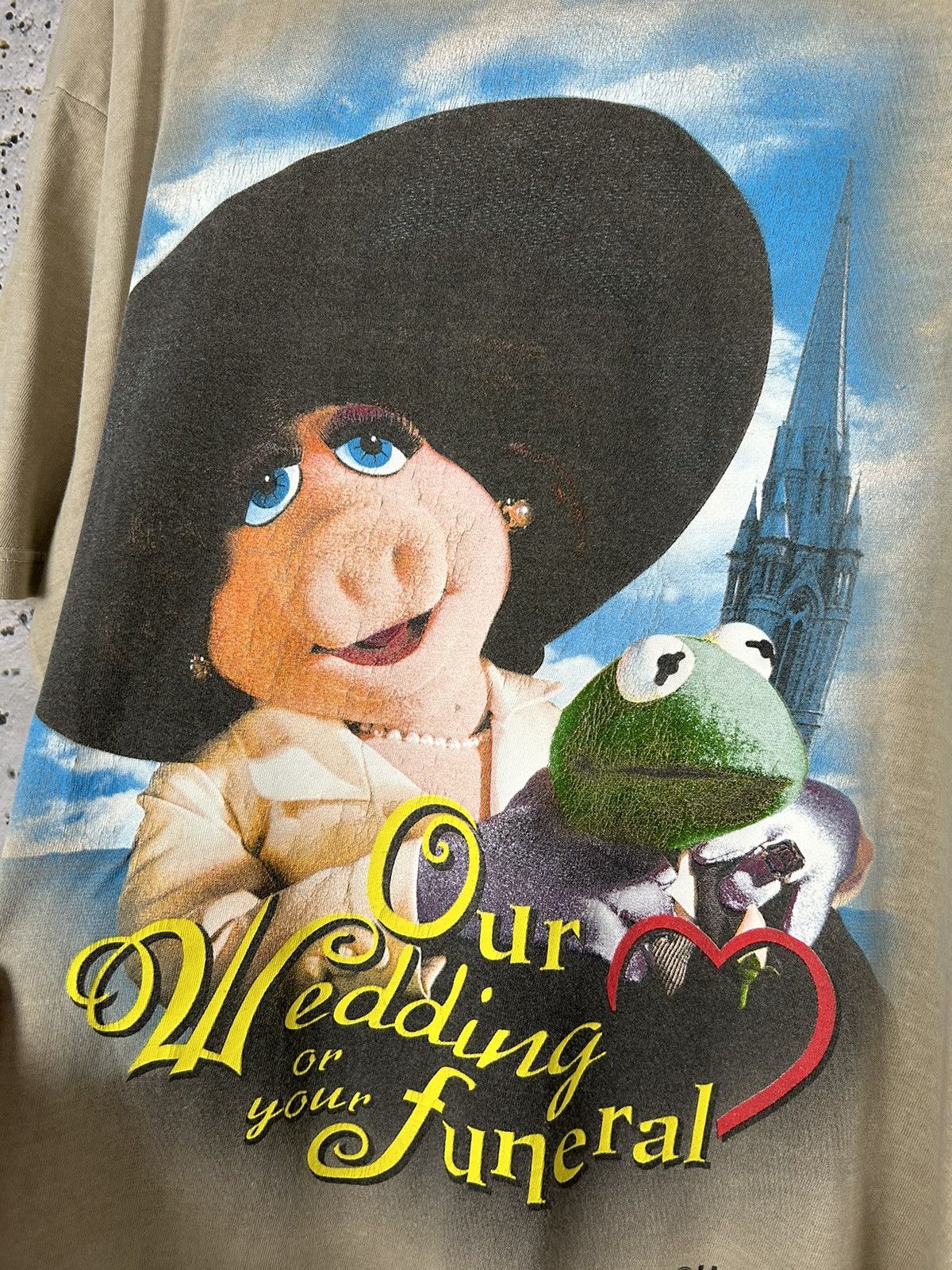 Cartoon Network Vintage Kermit and Piggy Muppets Movie Henson Wedding 90s Size US XL / EU 56 / 4 - 3 Thumbnail