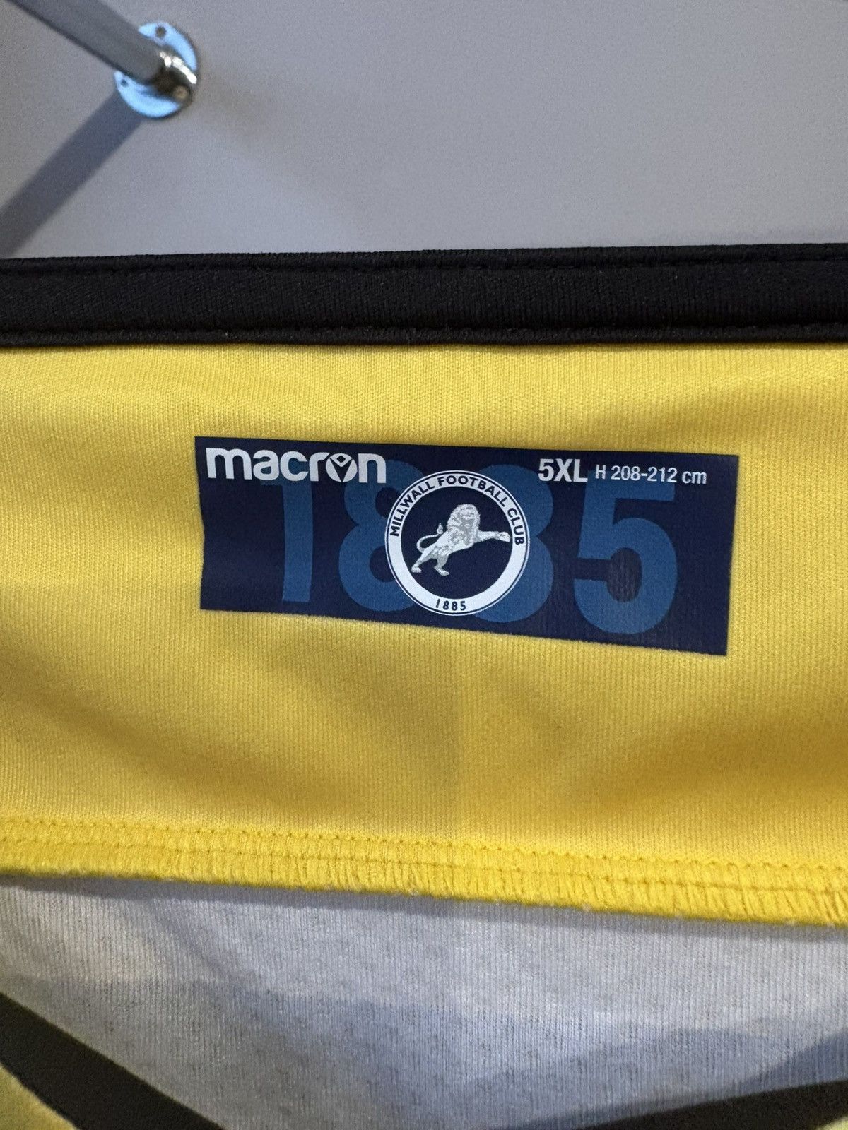 Macron 2019/2020 Macron Millwall Away Soccer Jersey Men’s Size 5XL Size US XXL / EU 58 / 5 - 5 Thumbnail