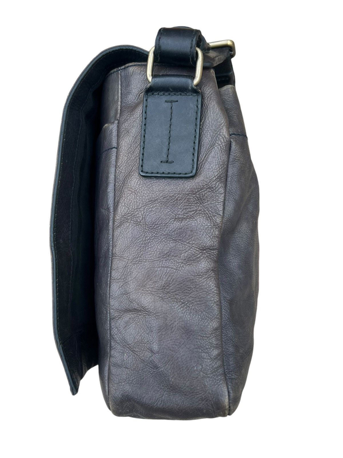 Hugo Boss × Leather Hugo Boss Fade Patina Leather Heavy Messenger Bag Size ONE SIZE - 15 Thumbnail