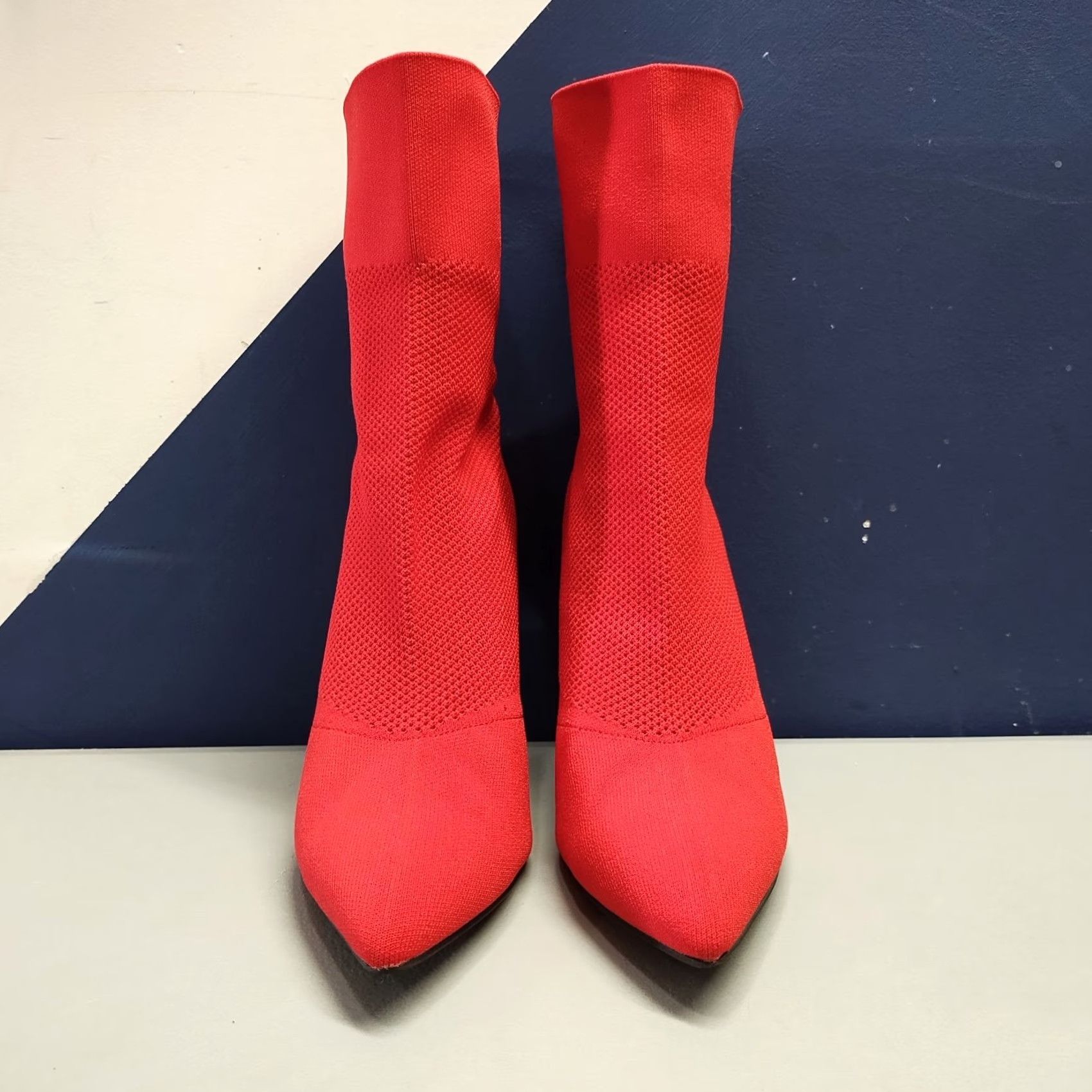 Vintage R.Rash Stiletto Heels Womens US Size 7.5W Red Fabric Upper Pointed Toe Pull On NWOB Size: Womens Size 7.5W Mens? Size US 8 / IT 38 - 2 Thumbnail