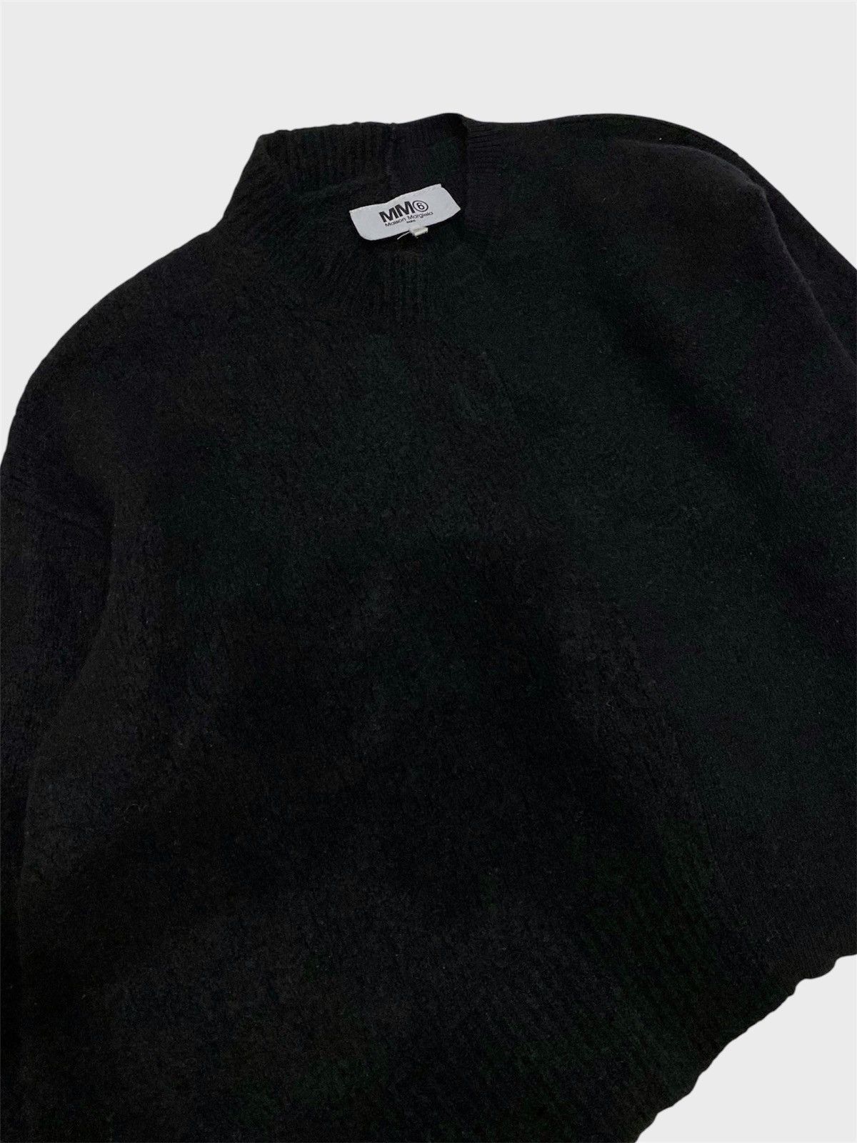 Maison Margiela MM6 Maison Margiela wool asymmetric bicolour sweater Size L / US 10 / IT 46 - 2 Thumbnail