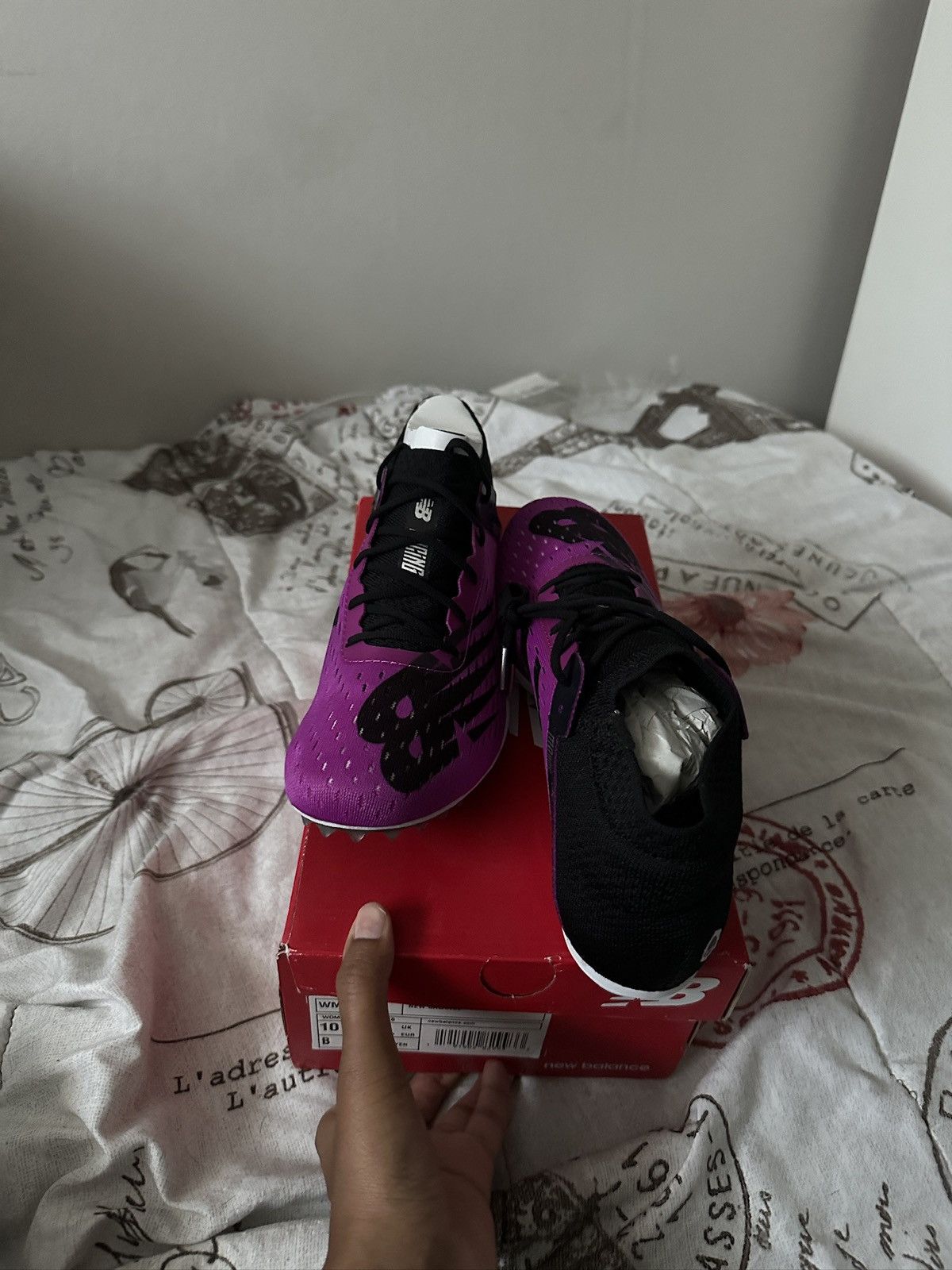 New Balance New balance women’s running spikes. Size US 10 / IT 40 - 2 Thumbnail
