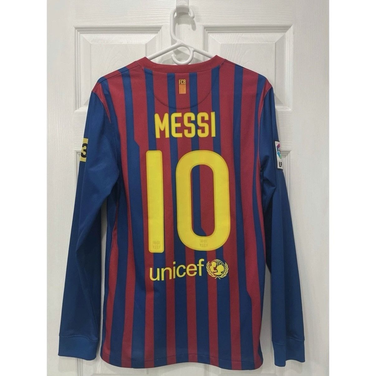Nike Messi Barcelona 2011-2012 Home Jersey Long Sleeve Size US S / EU 44-46 / 1 - 2 Thumbnail