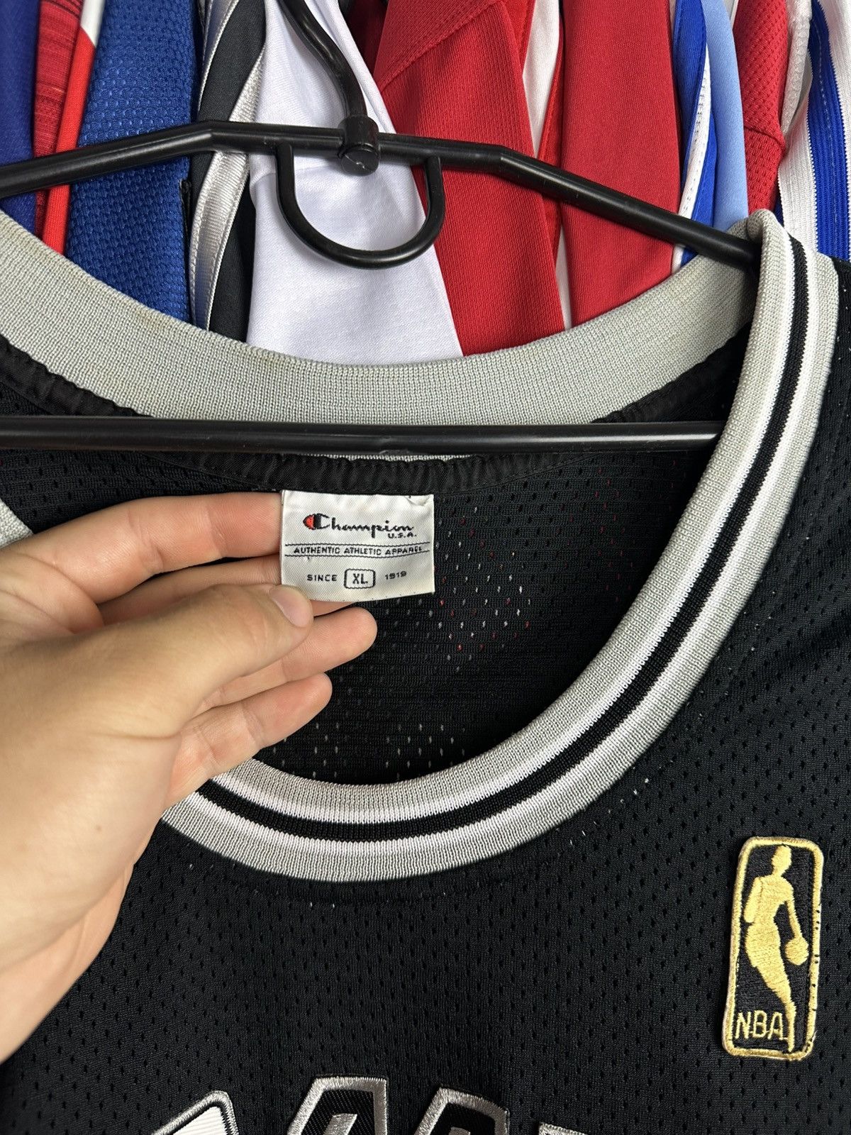 Champion × NBA × Vintage Vintage San Antonio Spurs Parker #9 NBA Champion Jersey Size US XL / EU 56 / 4 - 4 Thumbnail