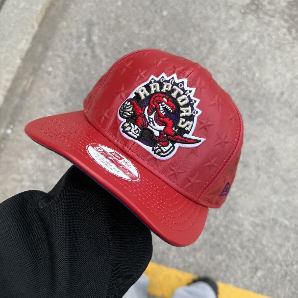 NBA Toronto Raptors Red Leather Star Hardwood Classics Snapback Size ONE SIZE - 1 Thumbnail