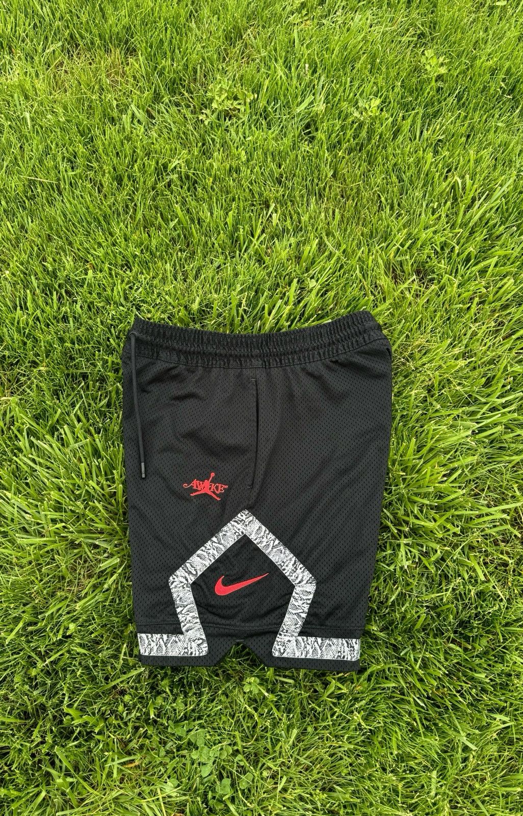 Awake NY × Black Diamond × Nike Jordan x Awake NY Diamond Short FW24 Size US 31 - 2 Thumbnail