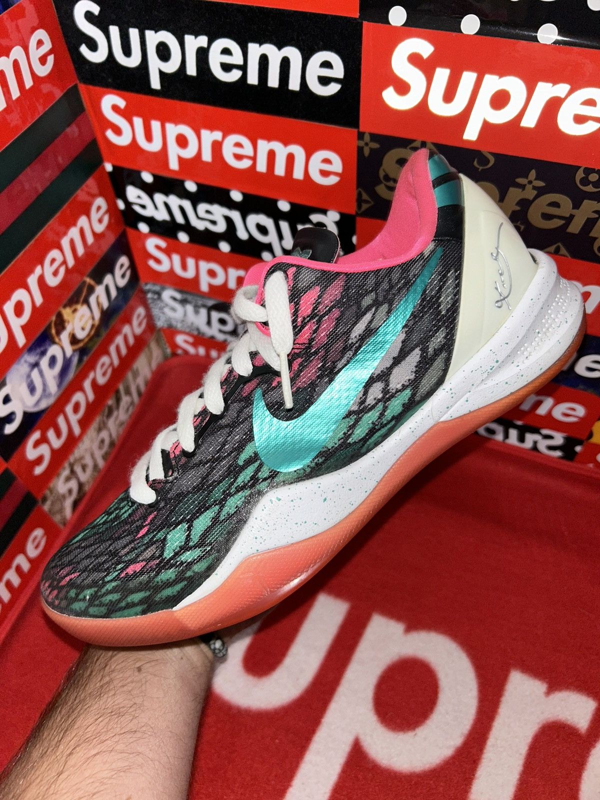 Nike Nike Zoom Kobe 8 iD South Beach 586181-992 size 7.5 nikeID Size US 7.5 / EU 40-41 - 6 Thumbnail