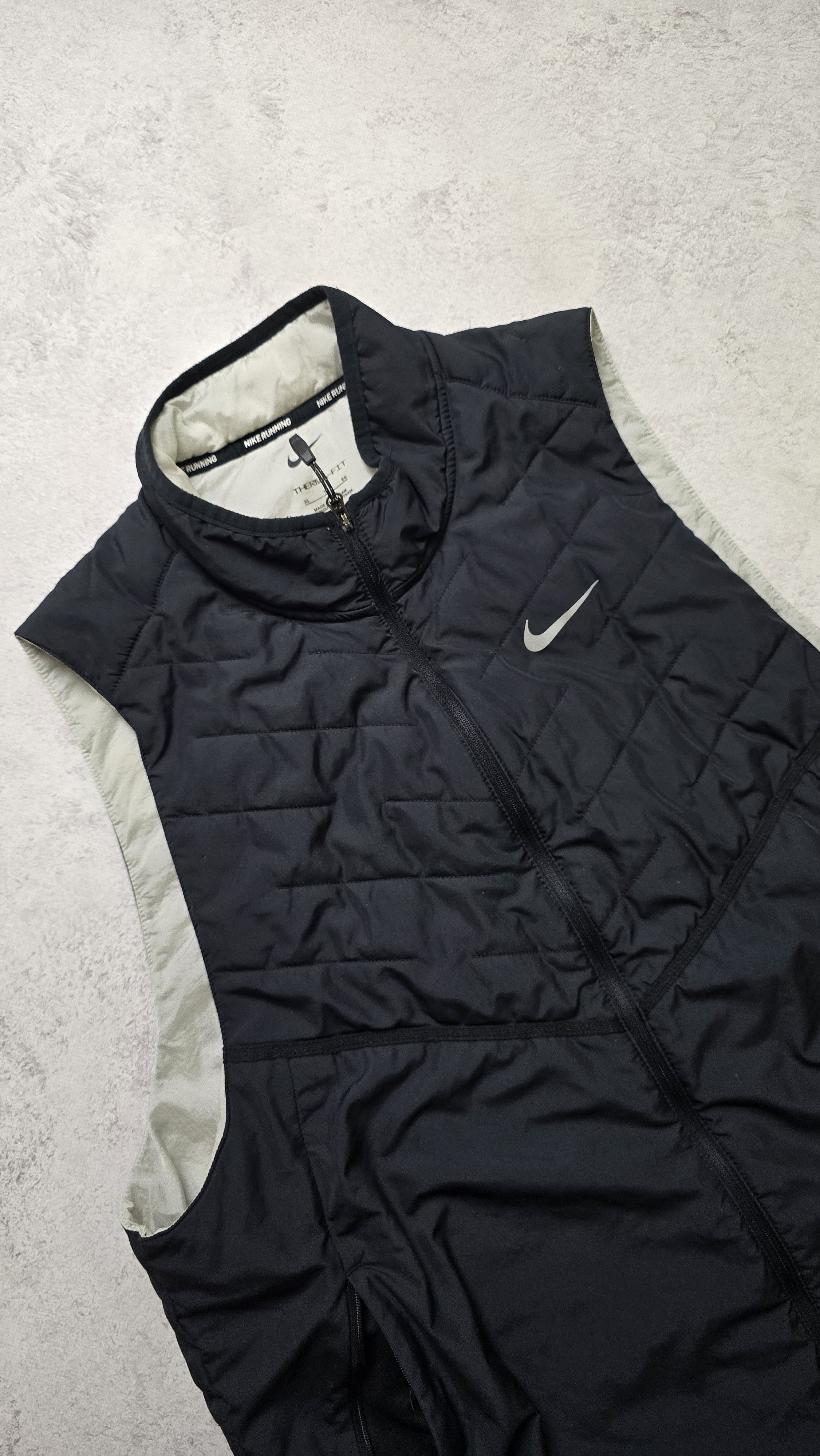 Nike Nike Therma-FIT Repel Running Vest Lightweight DD5647-010 Size US XL / EU 56 / 4 - 6 Thumbnail