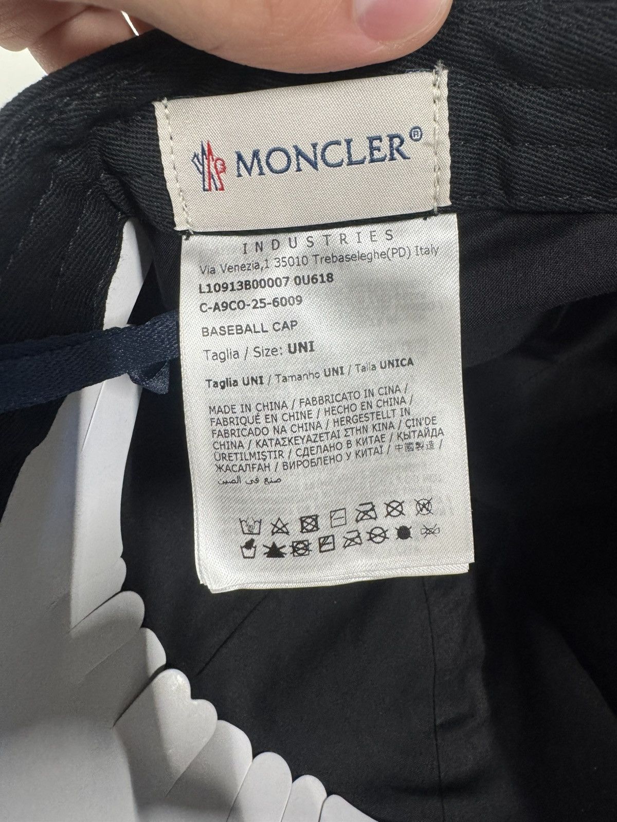 Moncler Moncler Logo Patch Script Baseball Cap NEW 400$ Size ONE SIZE - 5 Thumbnail