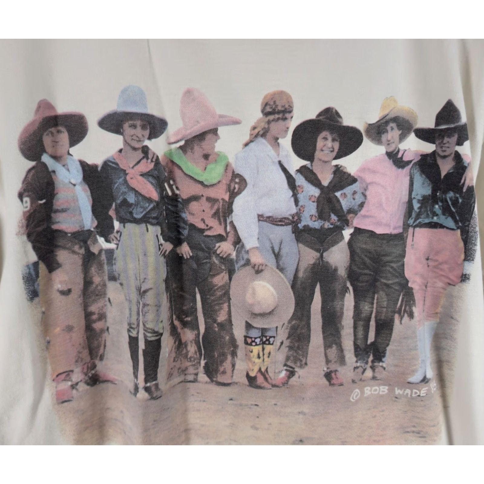 Vintage VINTAGE Bob Wade Cowgirls Graphic T-Shirt Unisex Adults 38 Short Sleeve Cream Single Stitch Raw Hem 1986 80s Western Art Shirt Mens Womens Size US M / EU 48-50 / 2 - 3 Thumbnail