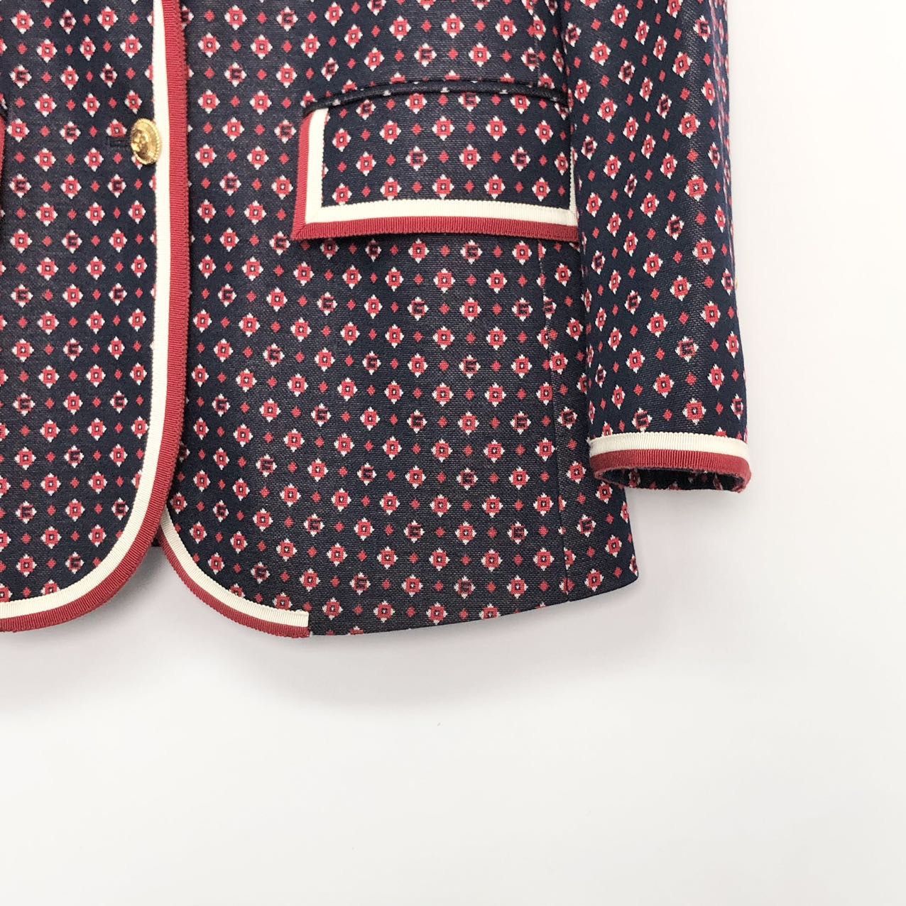 Gucci Gucci All-over Print Lapel Long Sleeve Blazer K26WX Size XS / US 0-2 / IT 36-38 - 4 Thumbnail