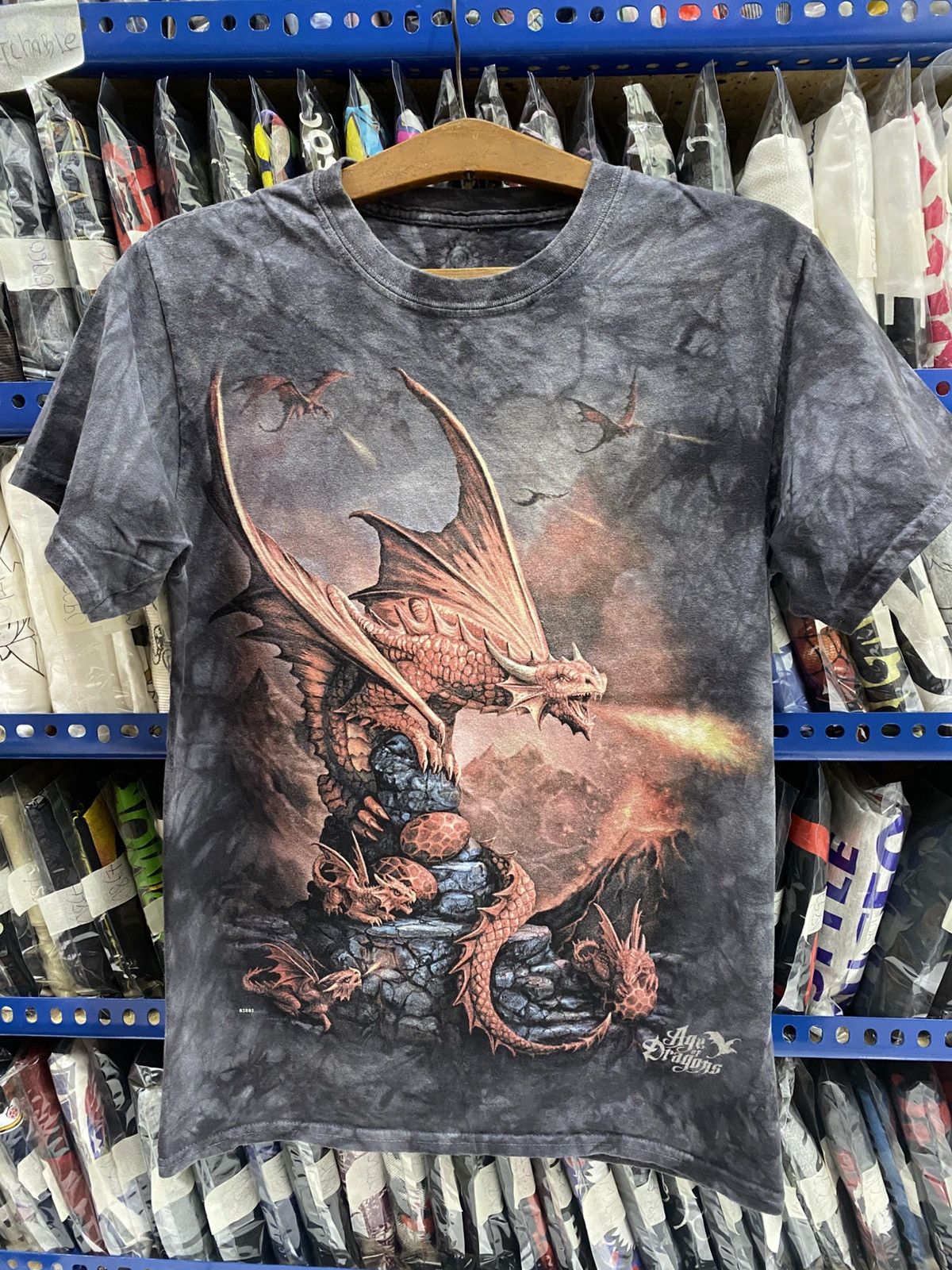 The Mountain THE MOUNTAIN AGE OF DRAGON TSHIRT Size US S / EU 44-46 / 1 - 1 Thumbnail